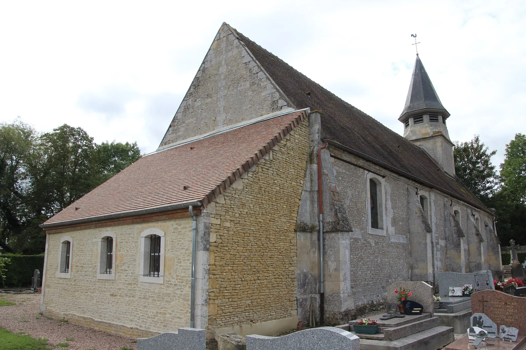 Photo showing: Église Sainte-Croix de Bissières