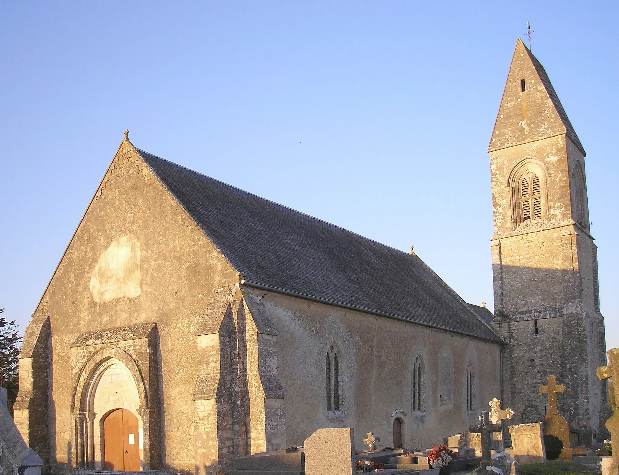 Photo showing: Crouay (Normandie, France). L'église Saint-Martin.