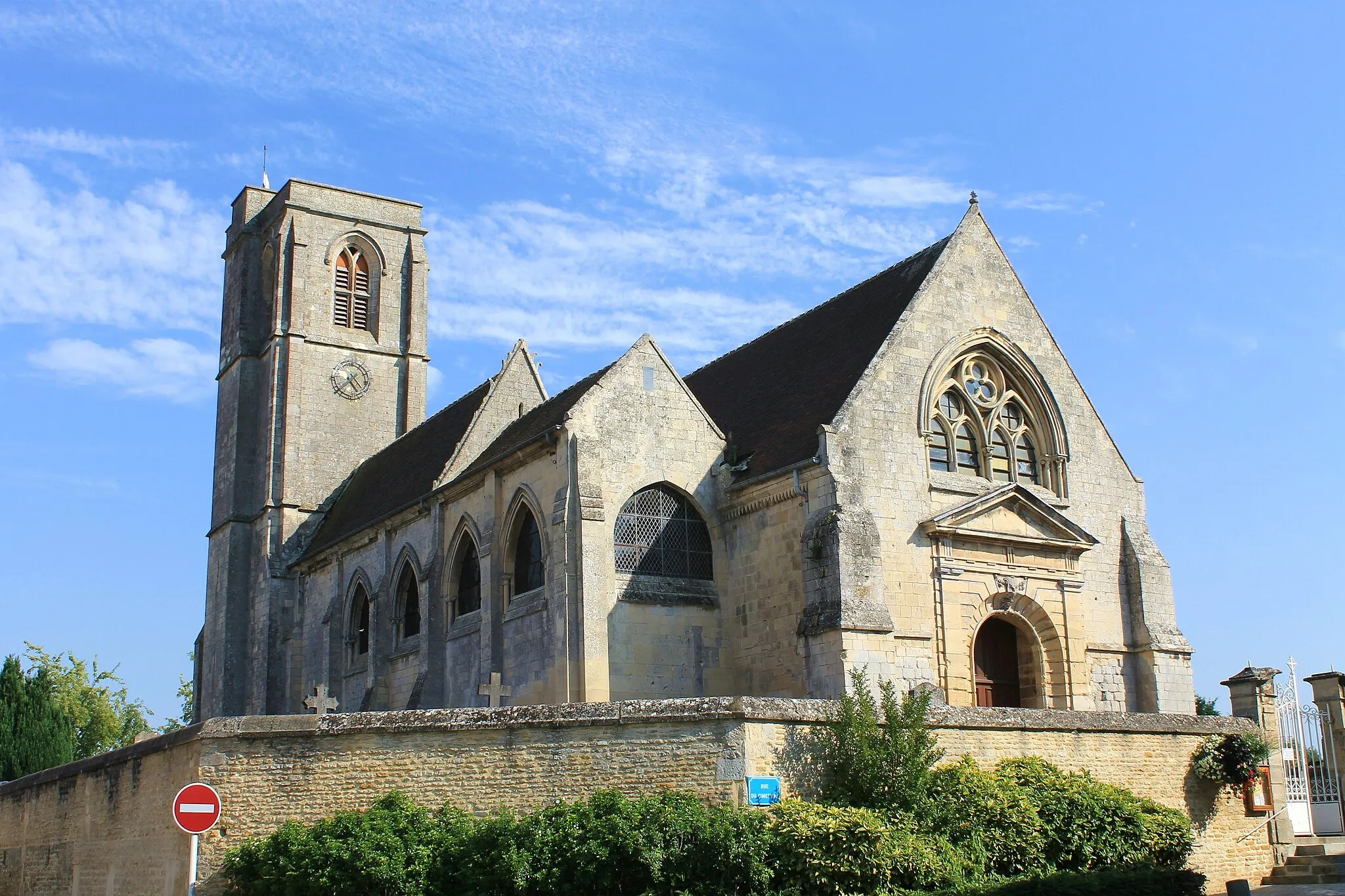 Photo showing: Nord-Ouest de l'église Notre-Dame de Démouville (Calvados)