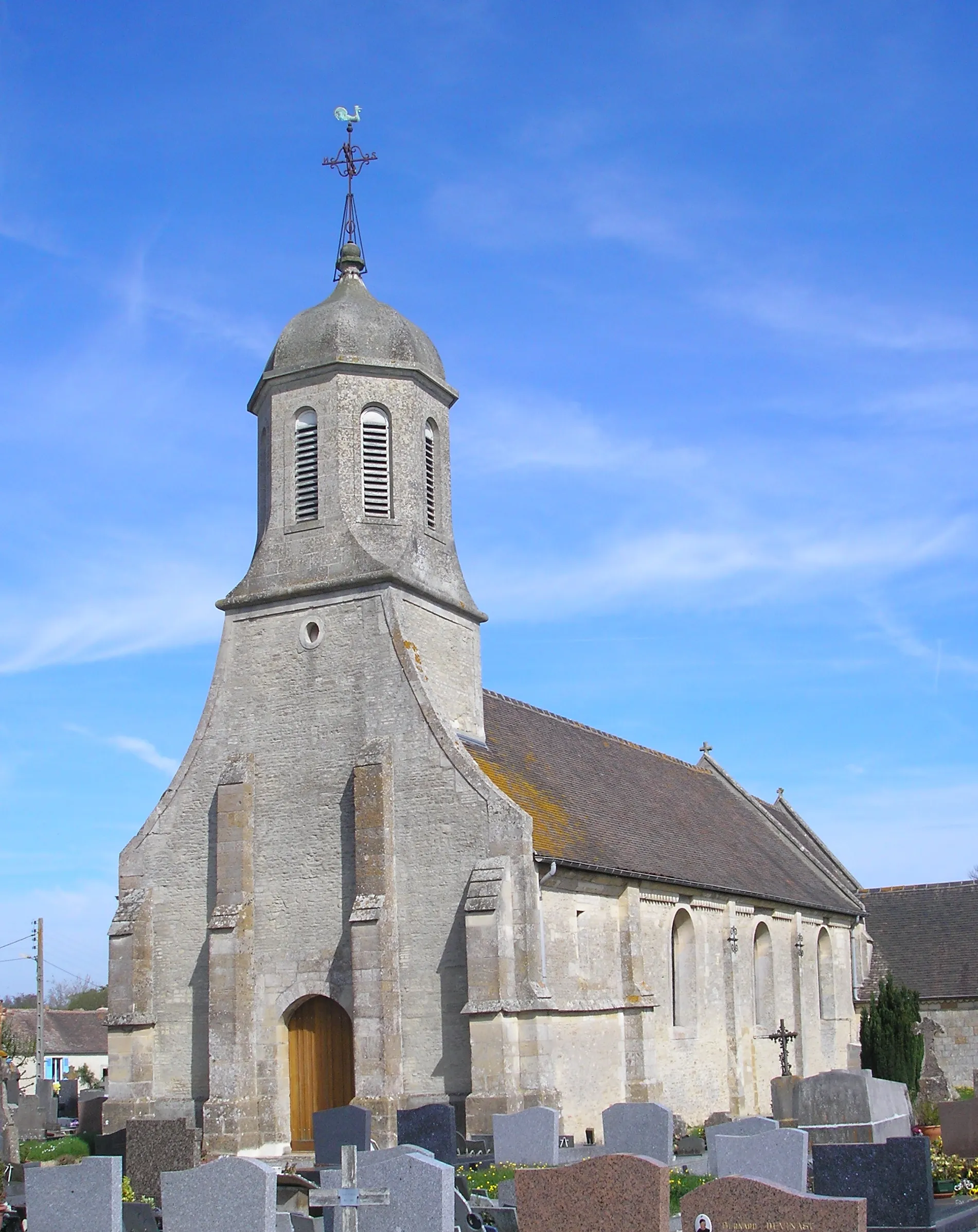 Photo showing: Escoville (Normandie, France). L'église Saint-Laurent.