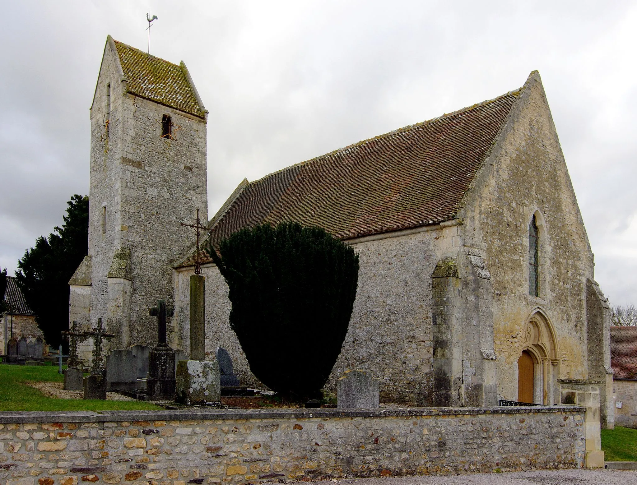Photo showing: L'église Saint-Aubin à Bray-en-Cinglais, commune de Fontaine-le-Pin, Calvados.