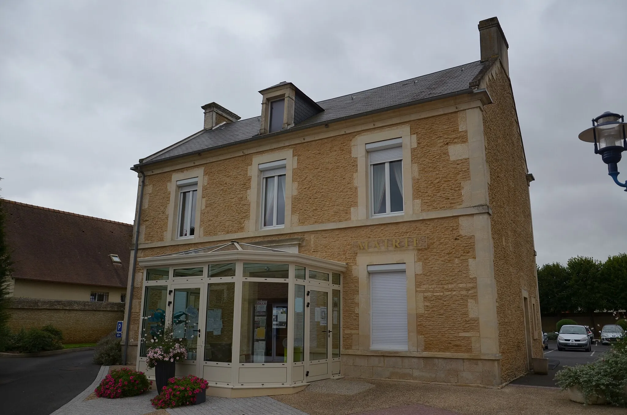 Photo showing: Mairie de Frénouville.