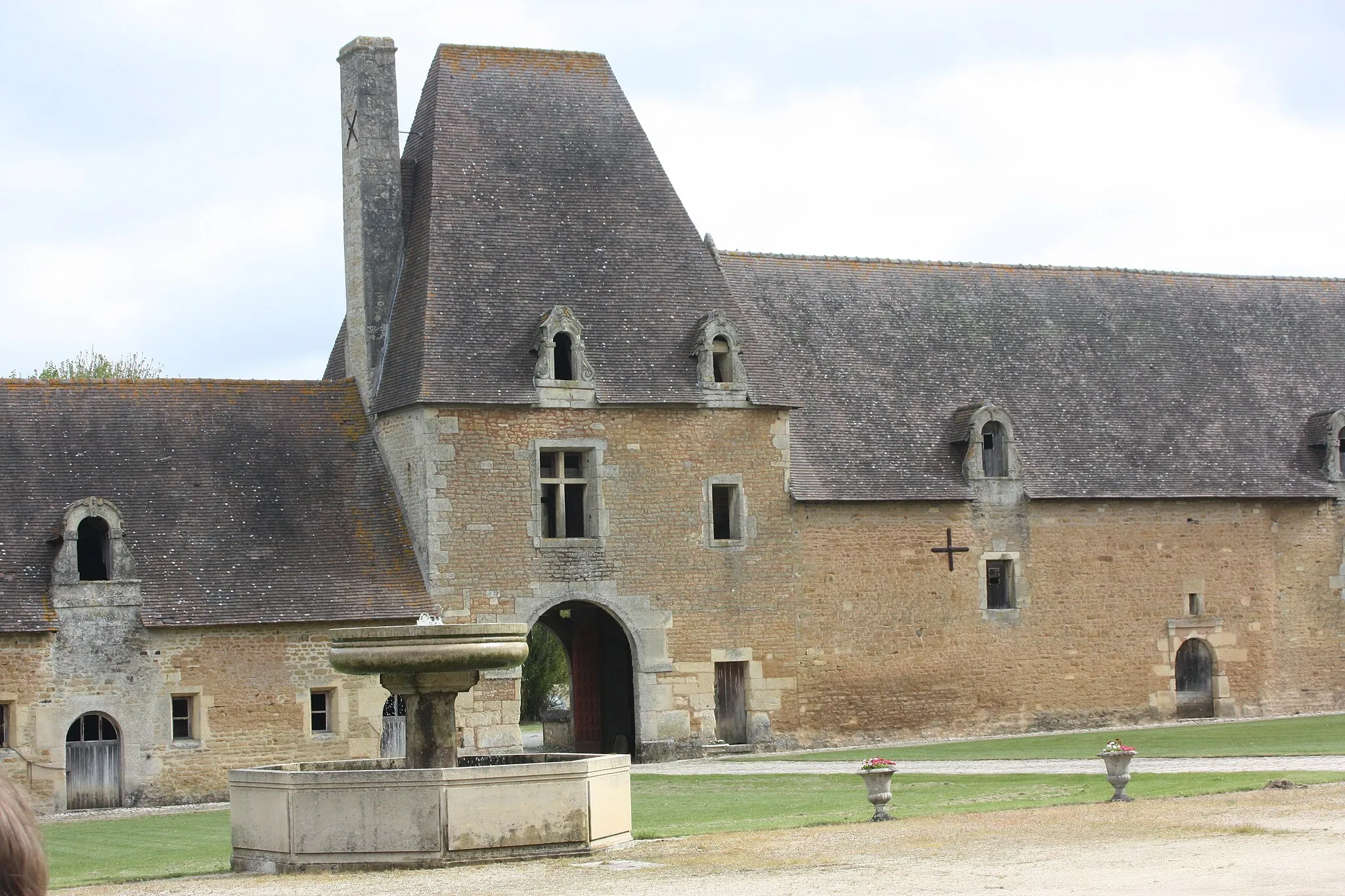 Photo showing: Chateau Fresney le Puceux 12