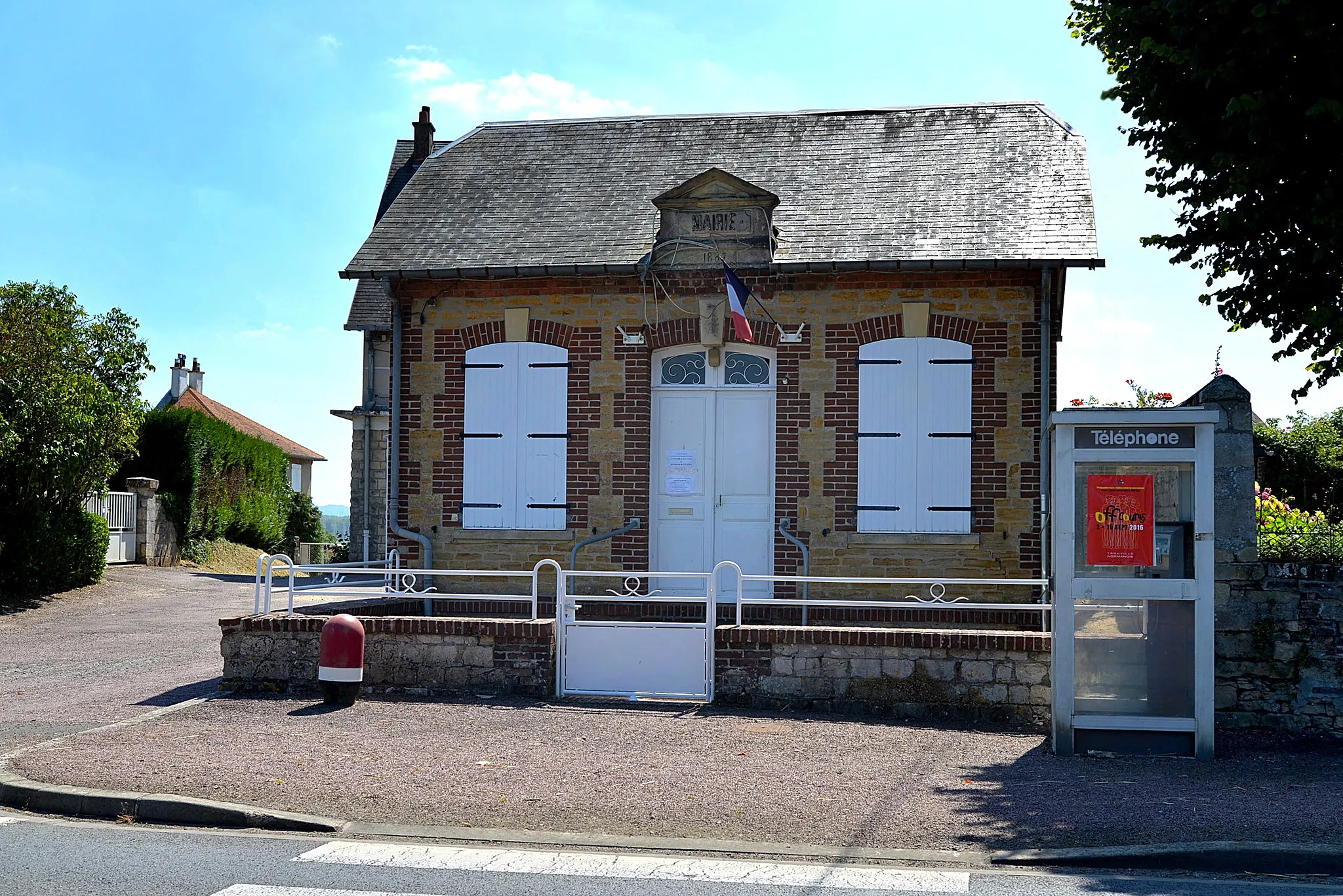 Photo showing: Goustranville (Calvados)