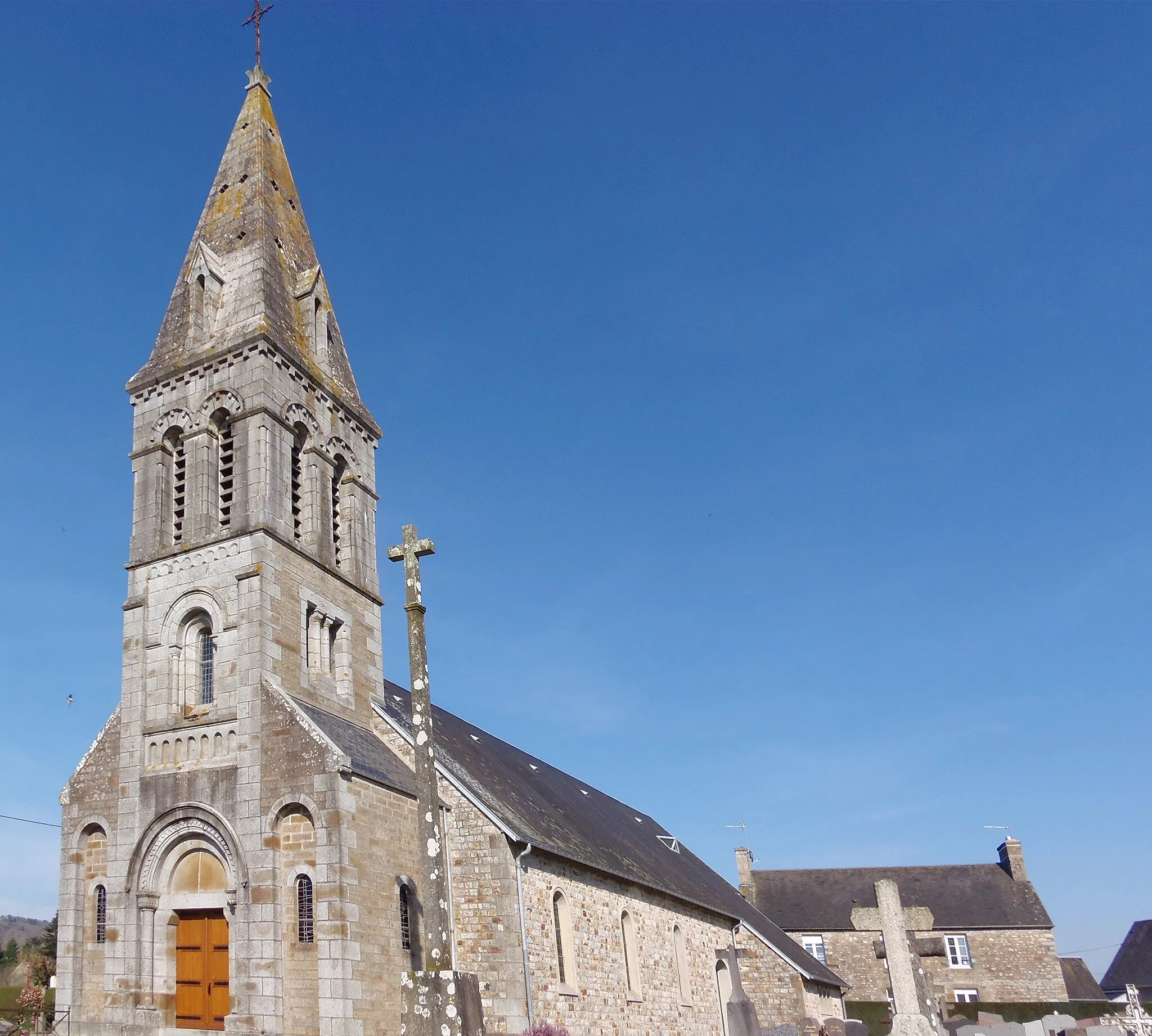 Photo showing: Bion (Normandie, France). L'église Saint-Pierre.