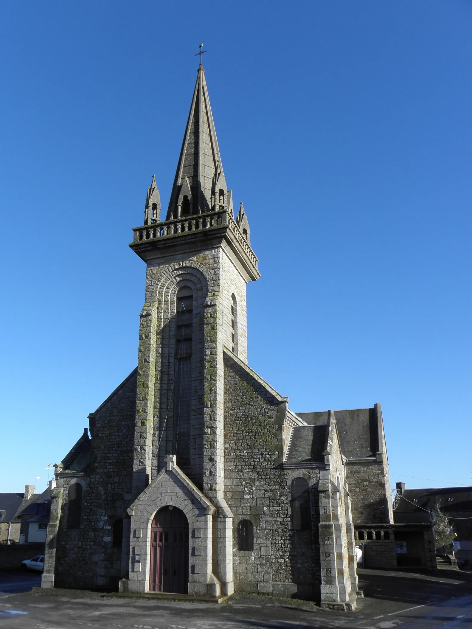 Photo showing: Église Saint-Martin-de-Tours de Roz-sur-Couesnon (35). Façade occidentale.