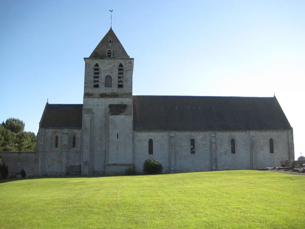 Photo showing: Façade nord de l'église Saint-Hilaire de Cairon (Calvados, France)