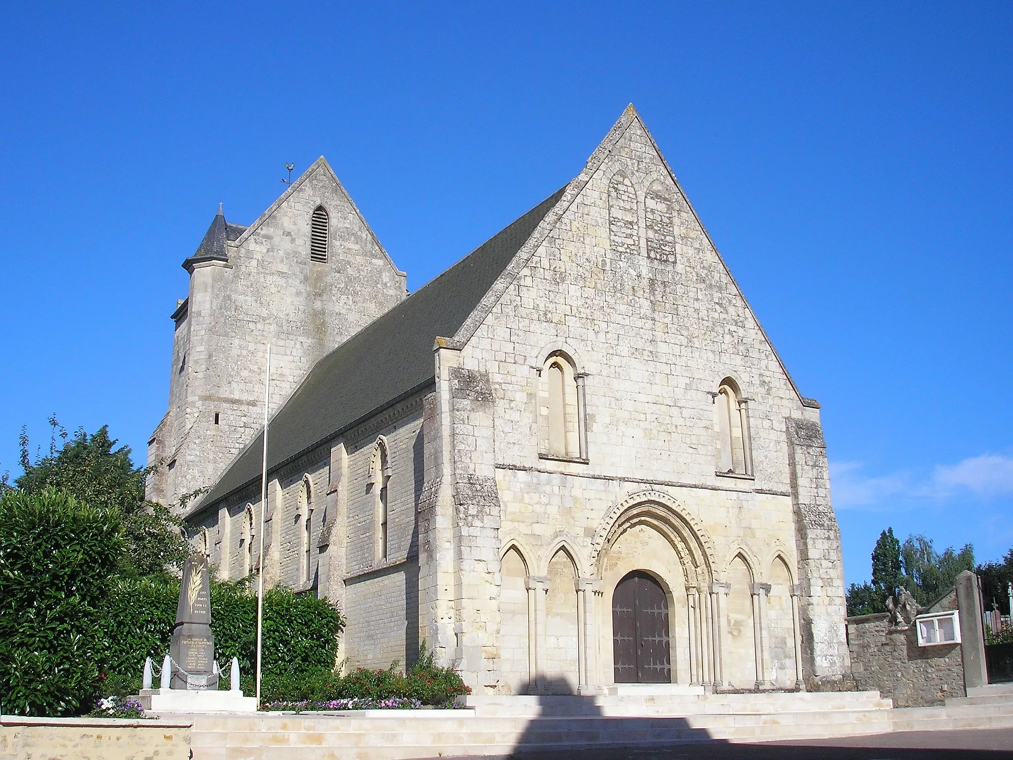 Photo showing: Fontaine-Étoupefour (Normandie, France). L'église Saint-Martin.