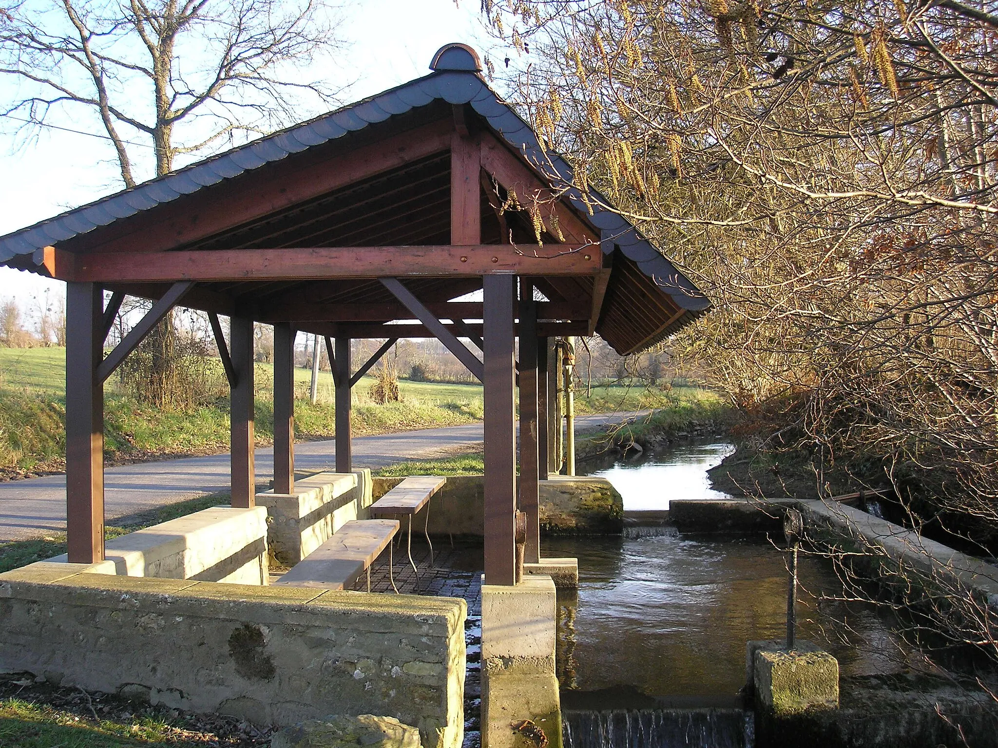 Photo showing: Bérigny (Normandie, France). Le lavoir sur l'Elle.