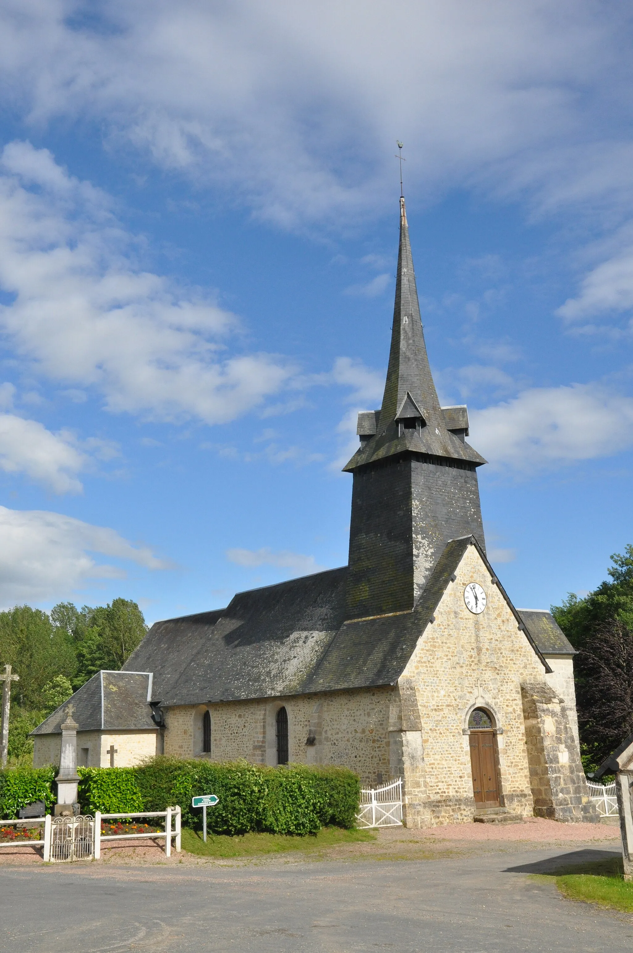 Photo showing: Church of La Roque-Baignard (Fance, Normandy)