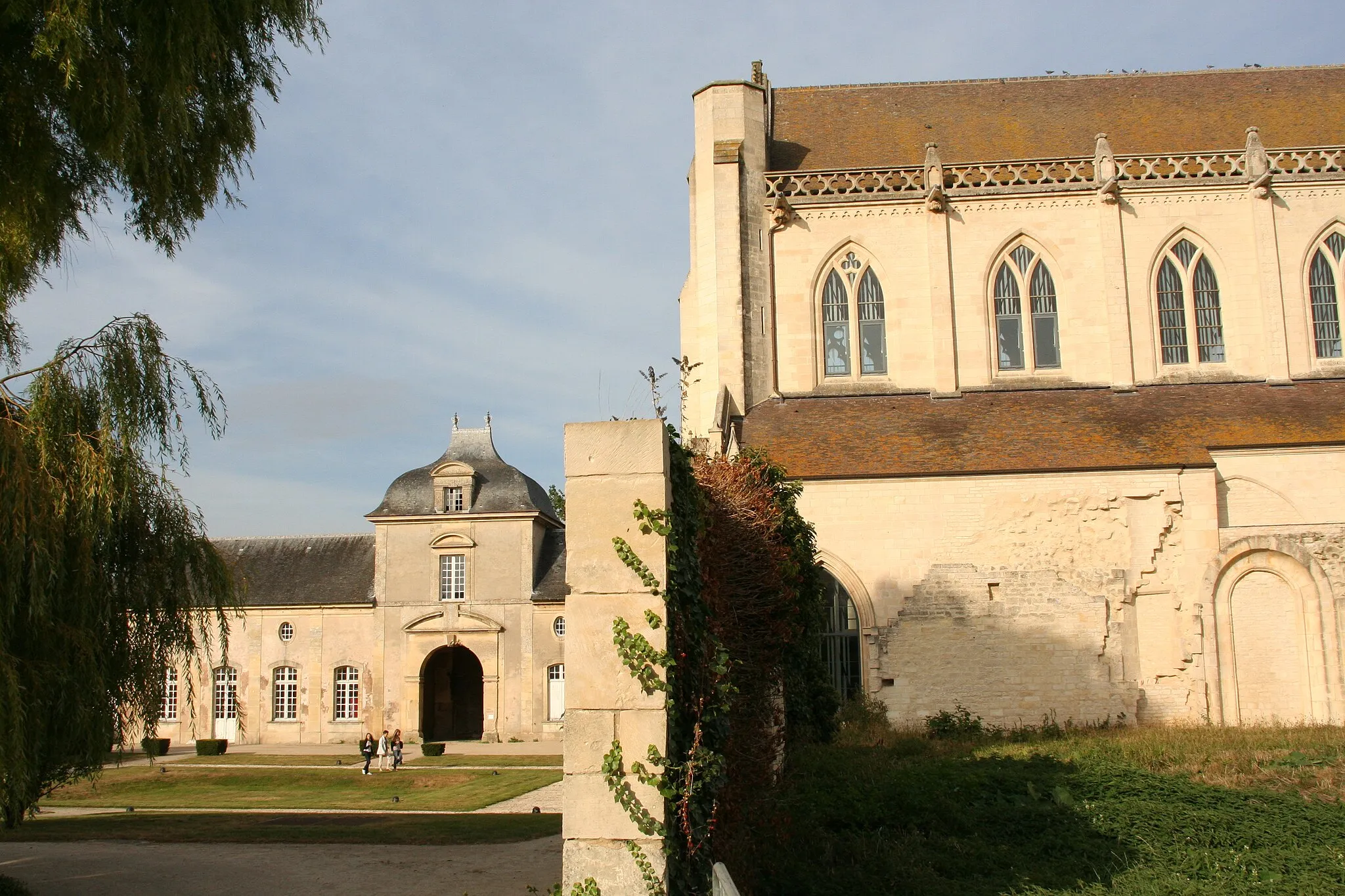 Photo showing: Saint-Germain-la-Blanche-Herbe (Calvados, France), ancienne abbaye d'Ardenne classée M.H..