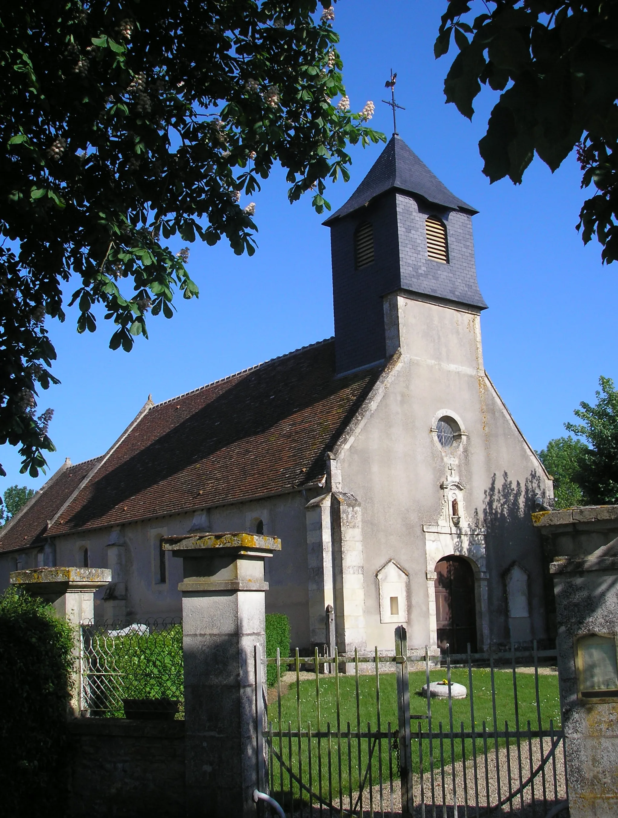 Photo showing: Saint-Ouen-du-Mesnil-Oger (Normandie, France). L'église Notre-Dame d'Héritot.