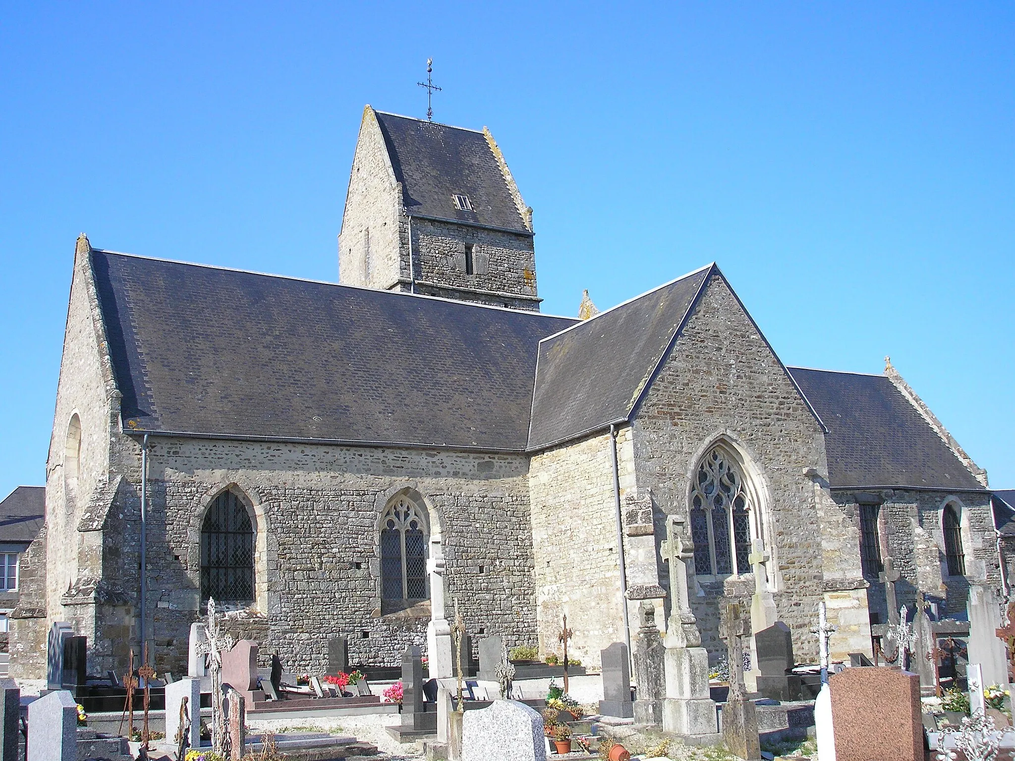 Photo showing: Saint-Vigor-des-Mézerets (Normandie, France). L'église Saint-Vigor.