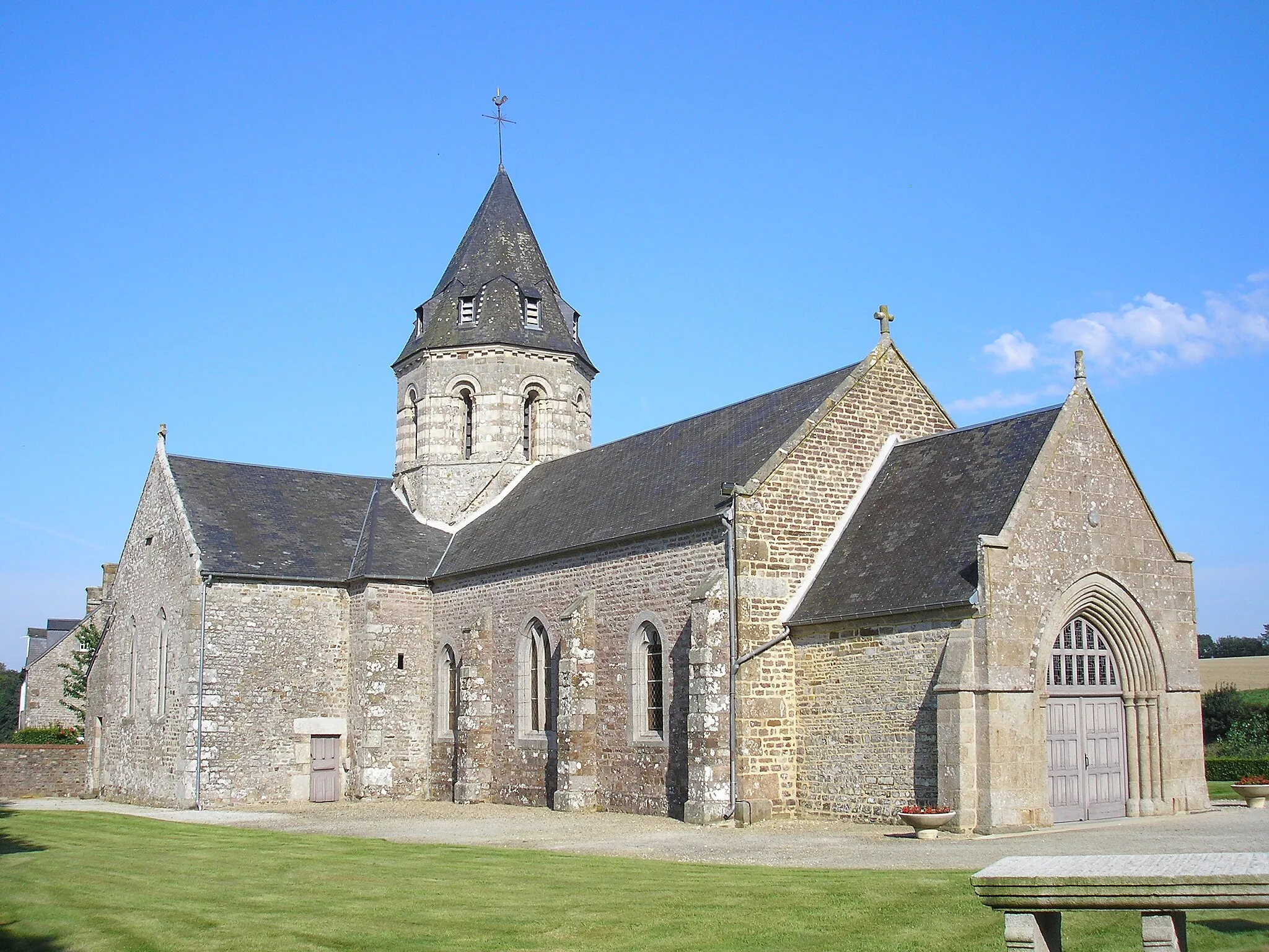 Photo showing: Sainte-Marie-Laumont (Normandie, France). L'église Notre-Dame.