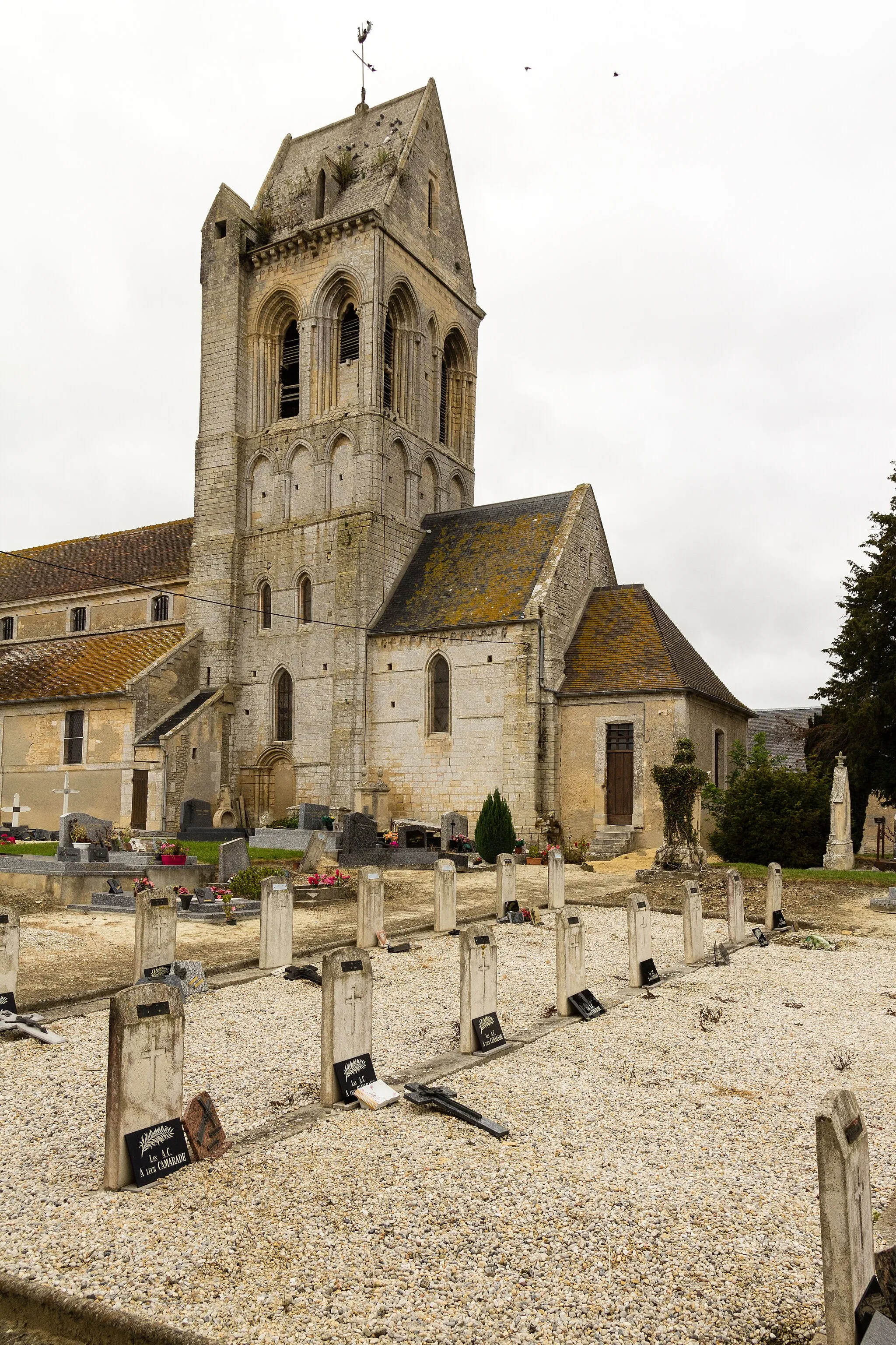 Photo showing: Église Saint-Laurent de Villiers-le-Sec (France).
