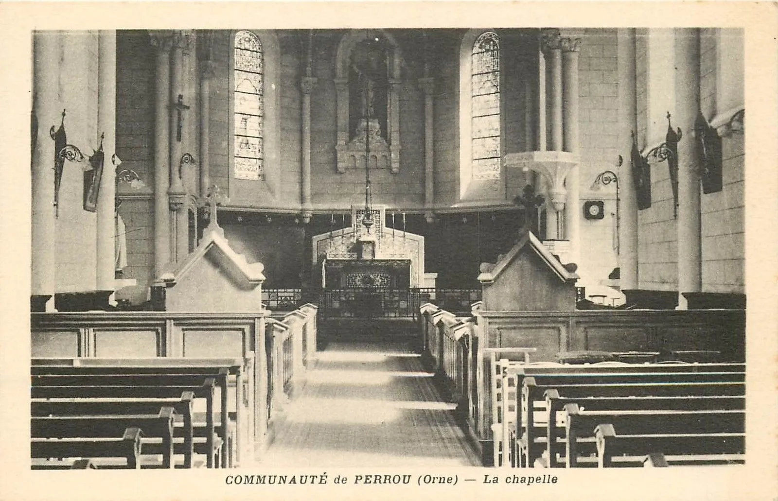 Photo showing: Chapelle des franciscaines de Notre-Dame-de-Pitié de Perrou.
