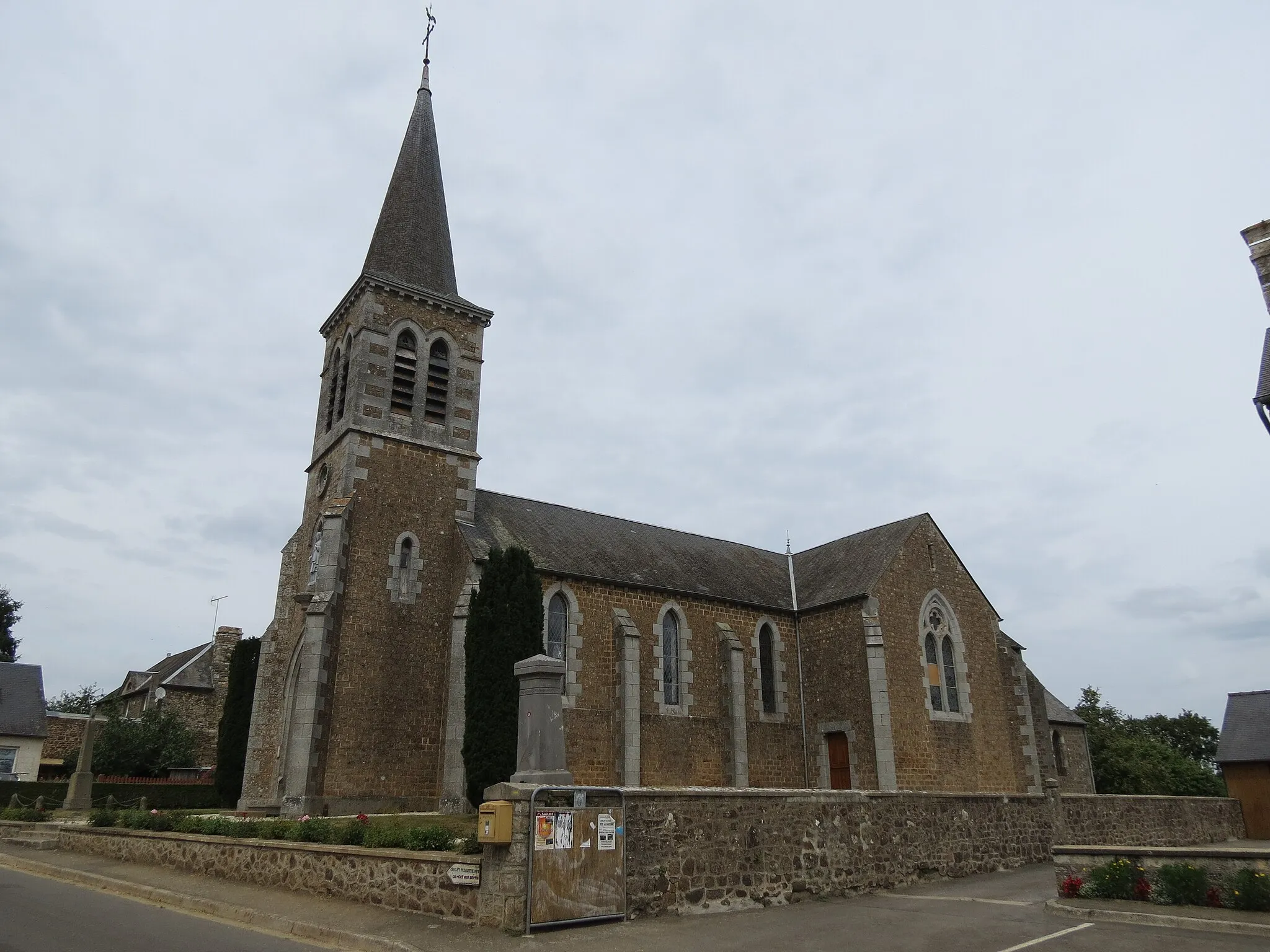 Photo showing: Église  Saint-Martin.
