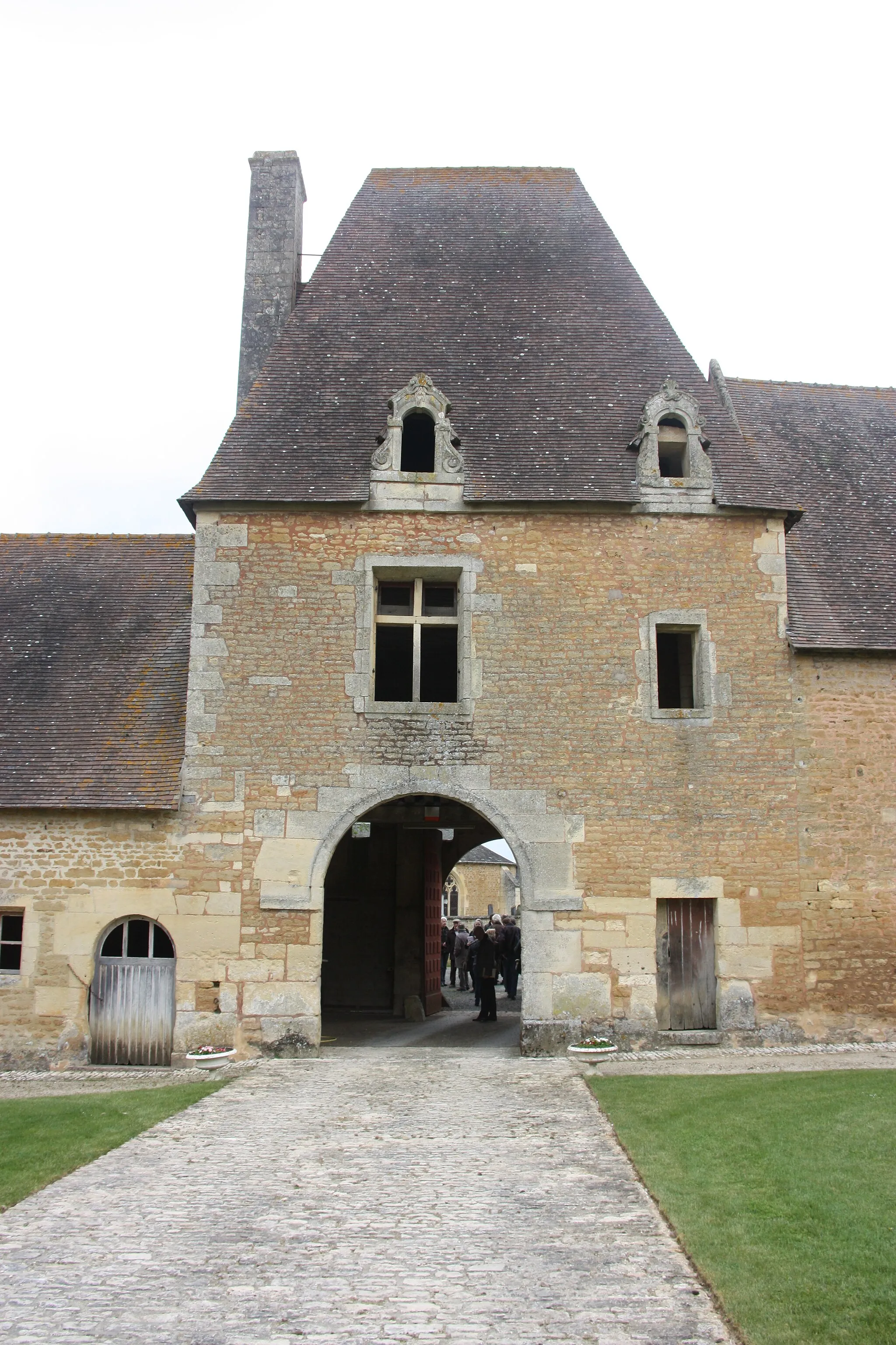Photo showing: Chateau de Fresney le Puceux