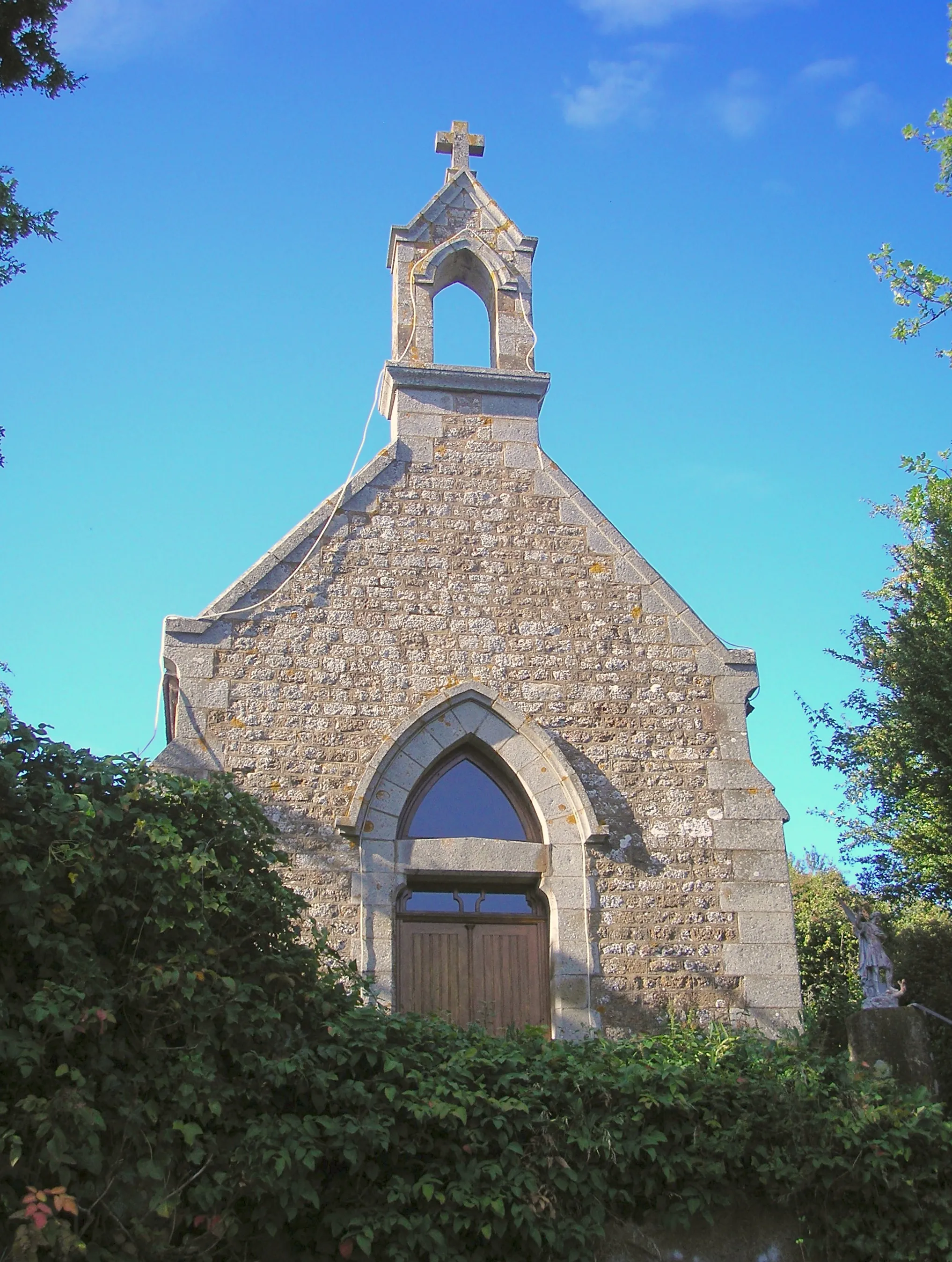 Photo showing: La chapelle Saint-Joseph de Bréel (Normandie, France).