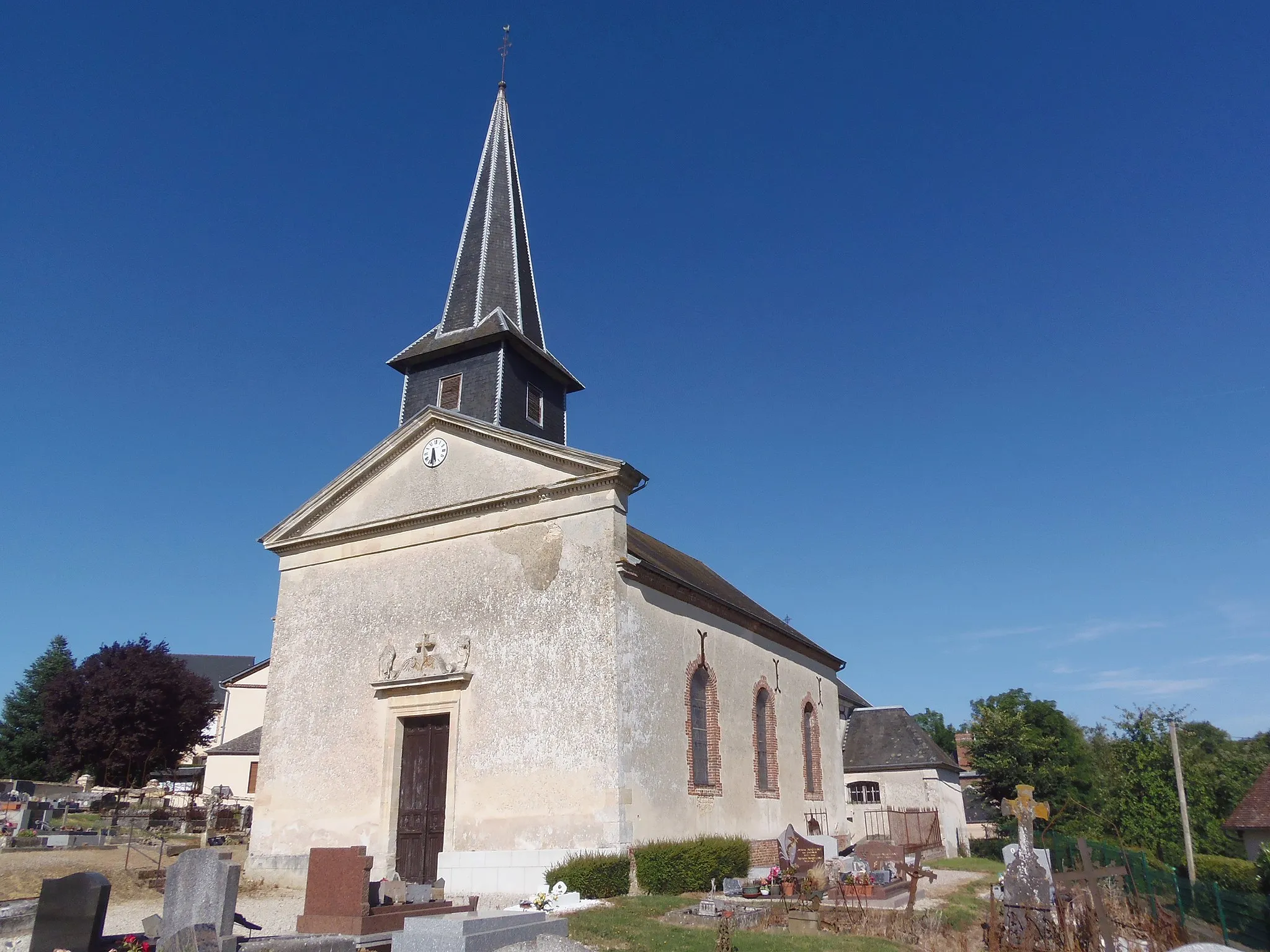 Photo showing: Écorches (Normandie, France). L'église Saint-Agnan.