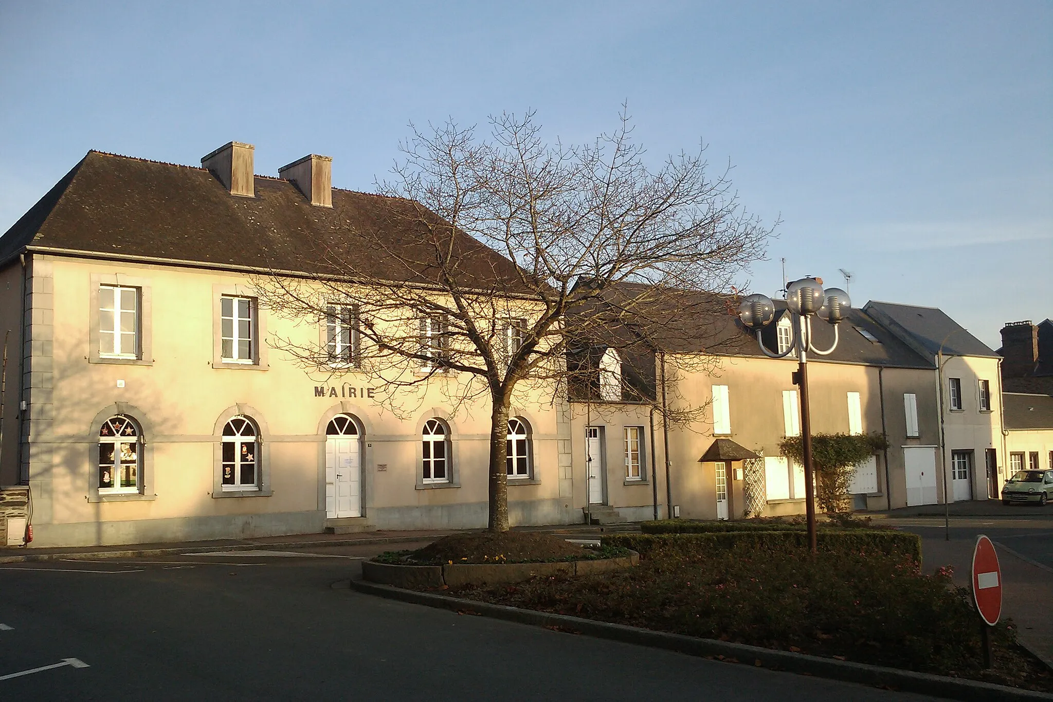 Photo showing: Mairie de fr:Saint-Clair-sur-l'Elle