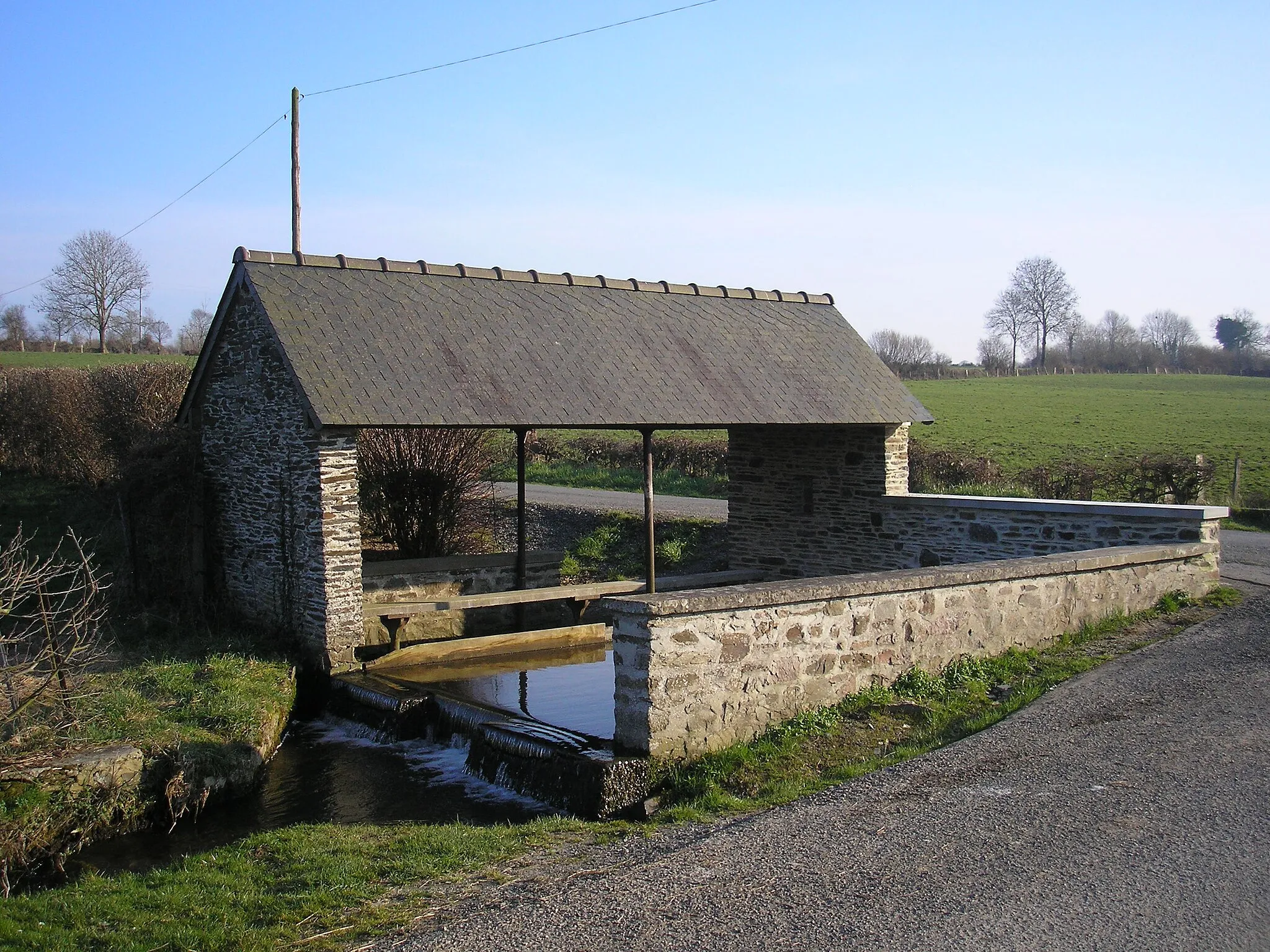 Photo showing: Lavoir sur l'Elle à Saint-Germain-d'Elle (Normandie, France).