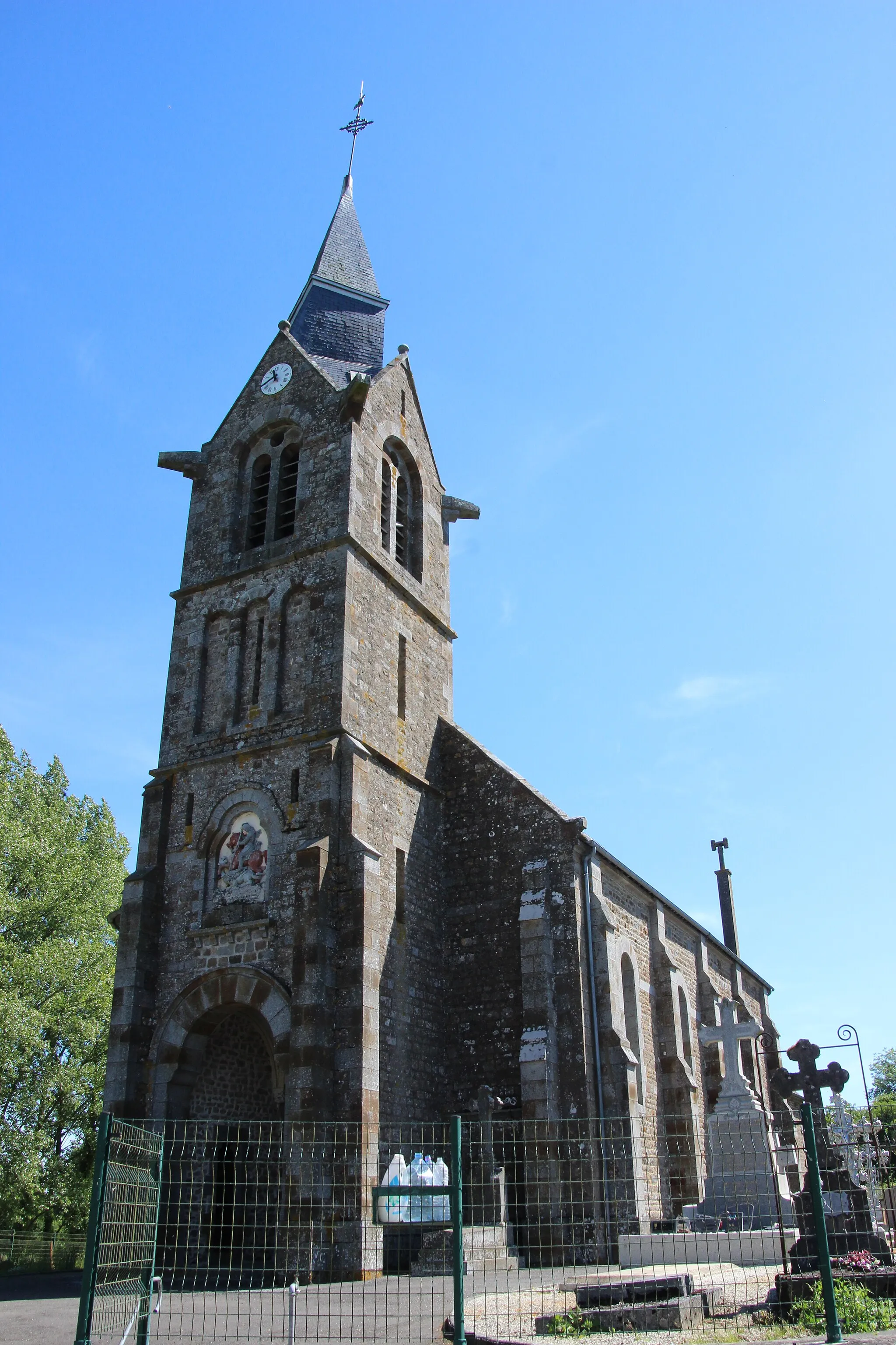 Photo showing: église Saint-Georges-d'Annebecq