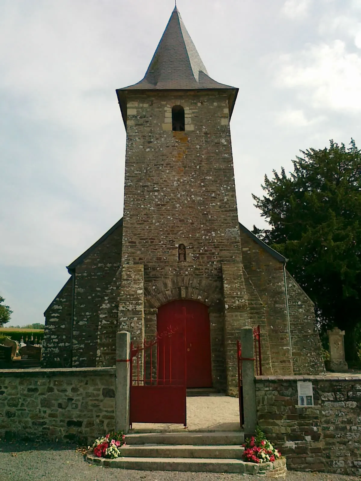 Photo showing: Brectouville - Église Saint-Pierre