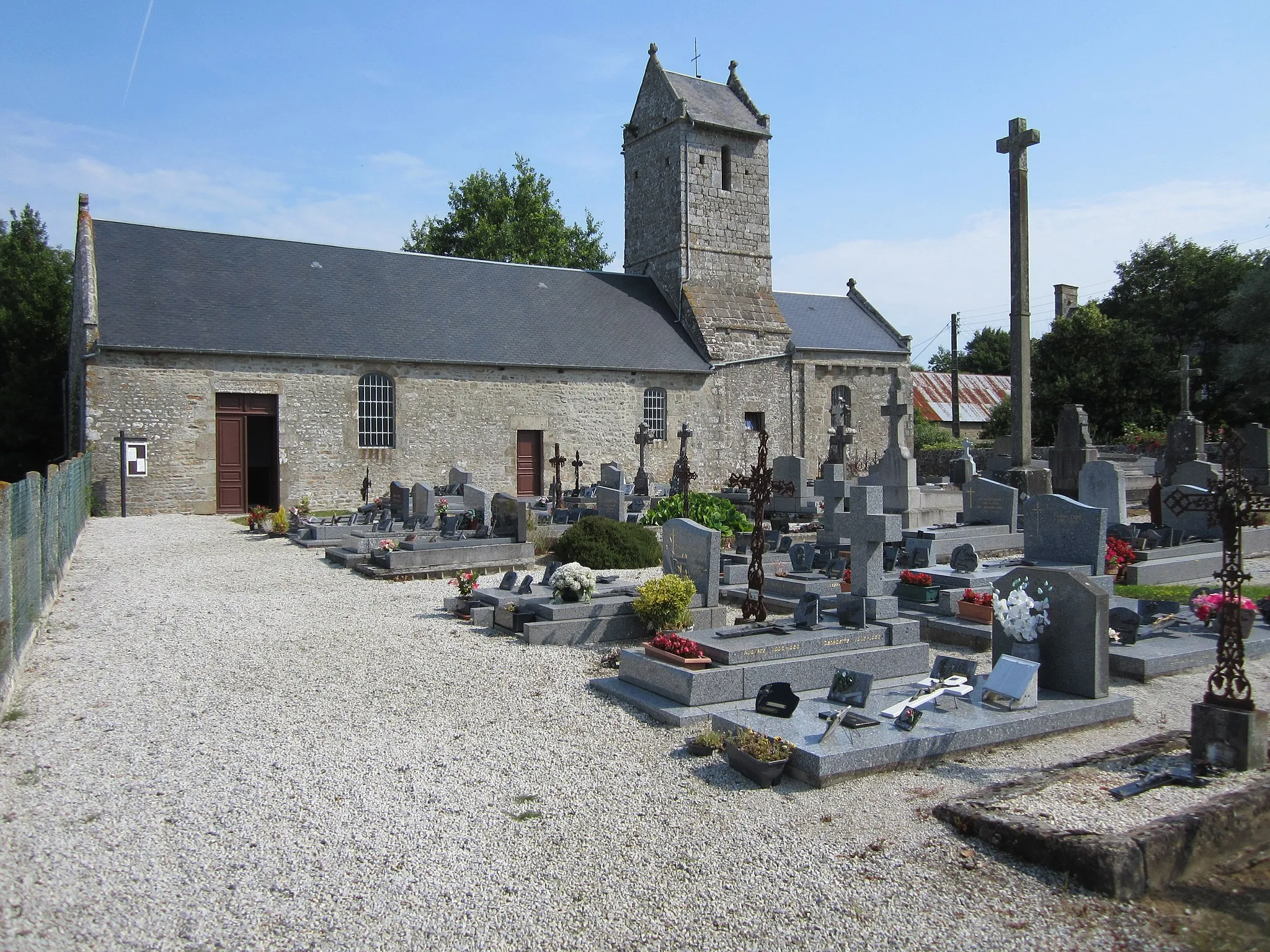 Photo showing: Église Saint-Samson d'Angey