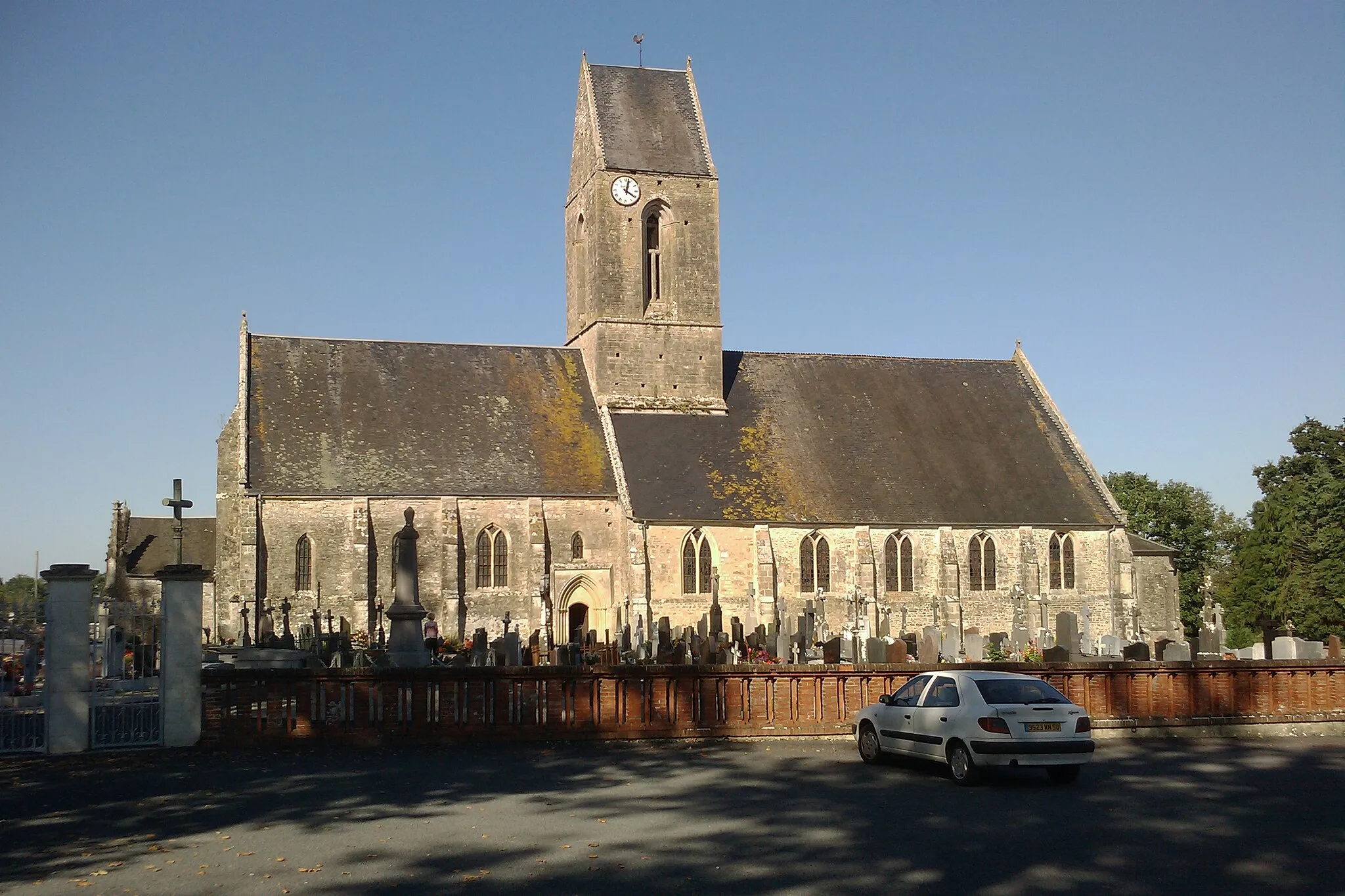 Photo showing: This building is classé au titre des monuments historiques de la France. It is indexed in the base Mérimée, a database of architectural heritage maintained by the French Ministry of Culture, under the reference PA00110323 .