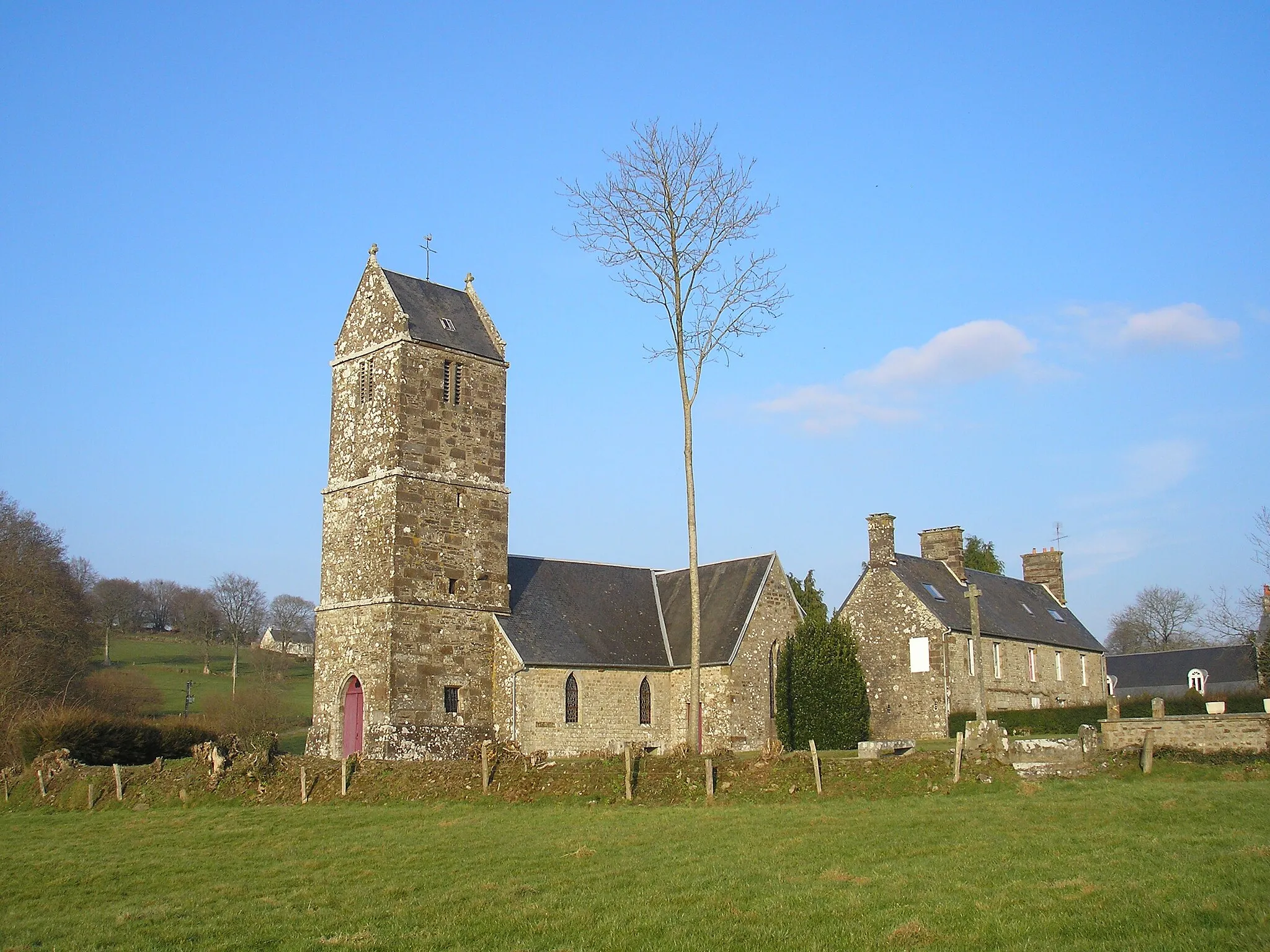 Photo showing: Beauficel (Normandie, France). L'église Saint-Pierre.