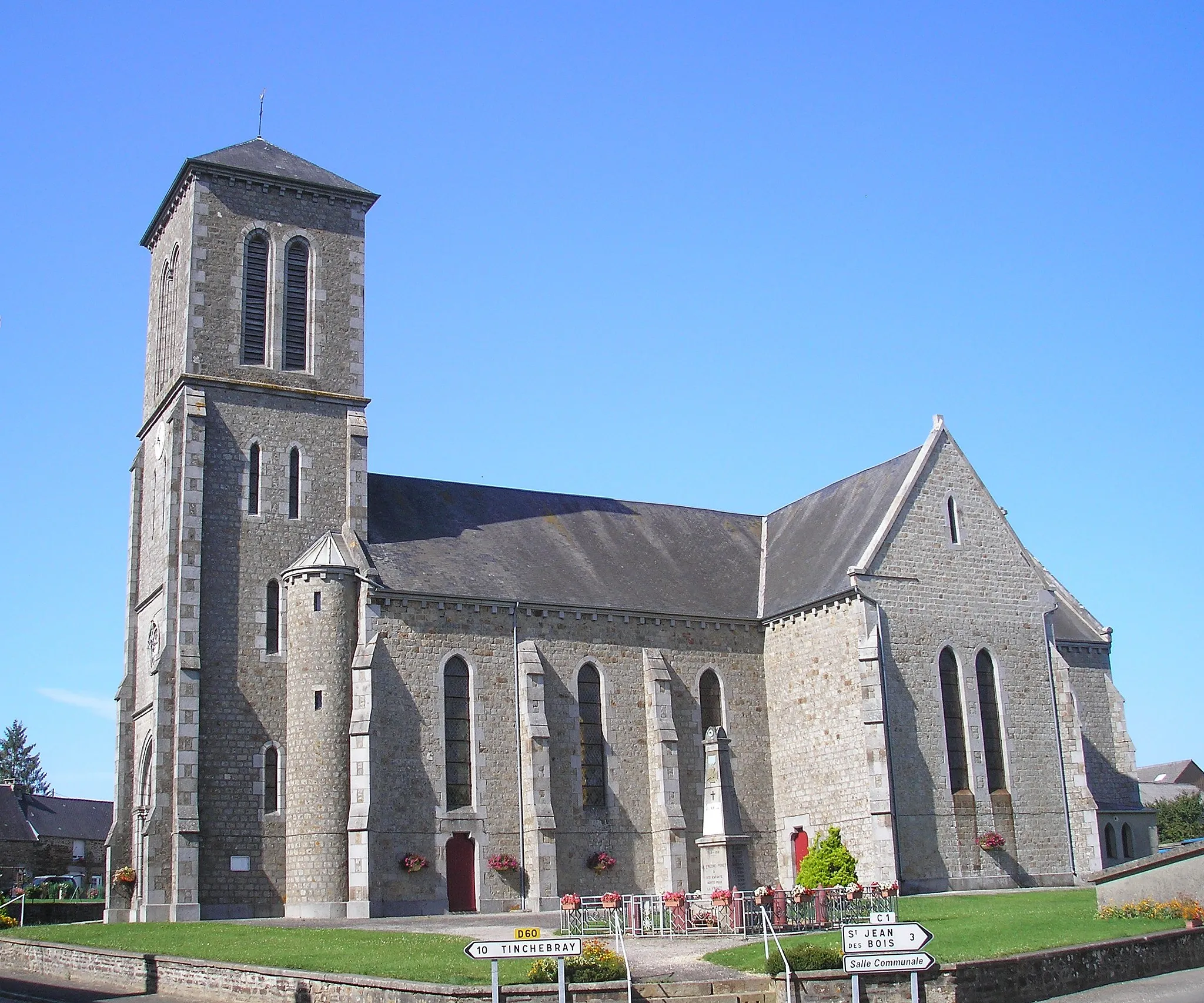 Photo showing: Le Fresne-Poret (Normandie, France). L'église Saint-Jean-Baptiste.