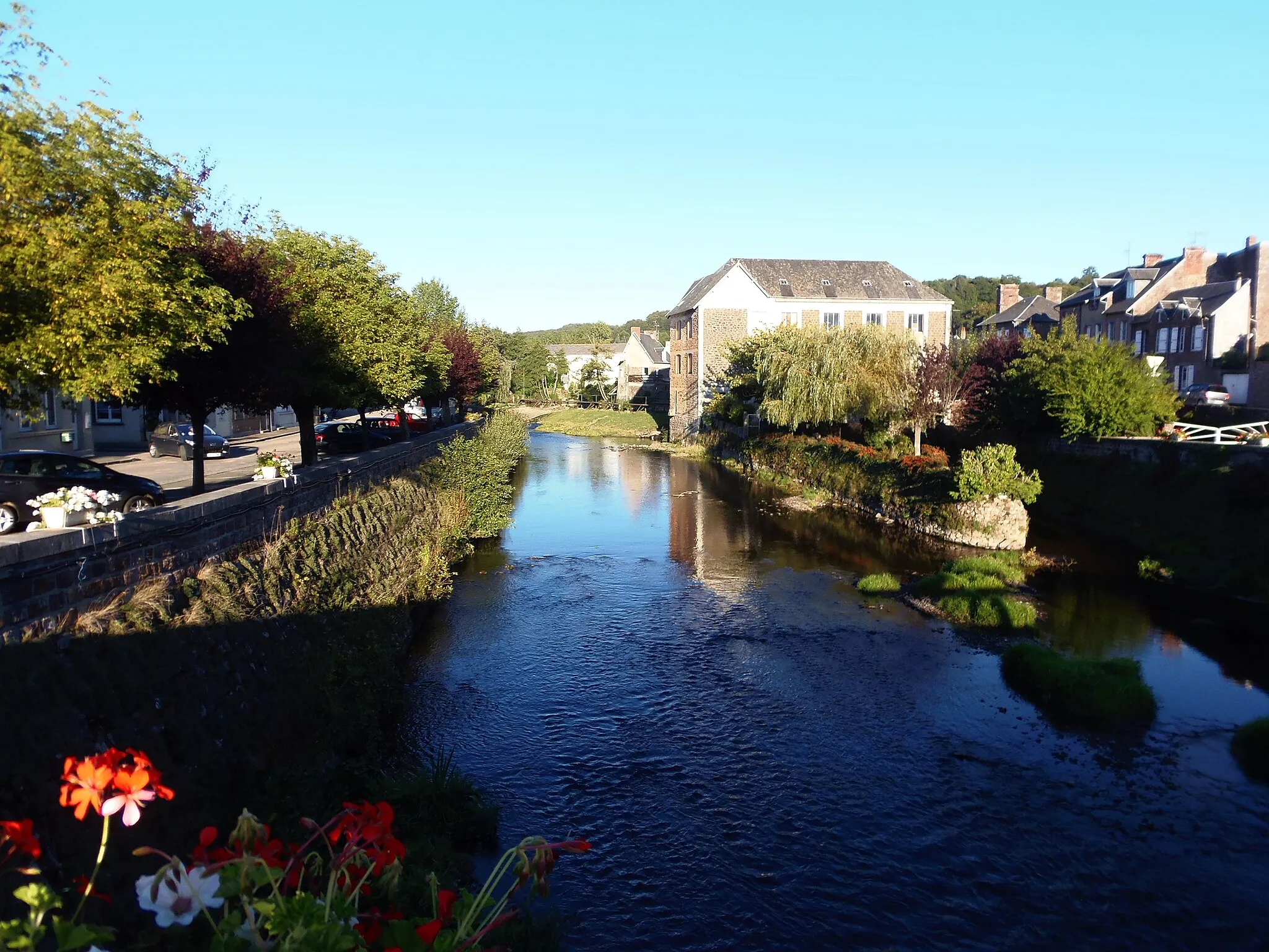 Photo showing: Gavray (Normandie, France). La Sienne.