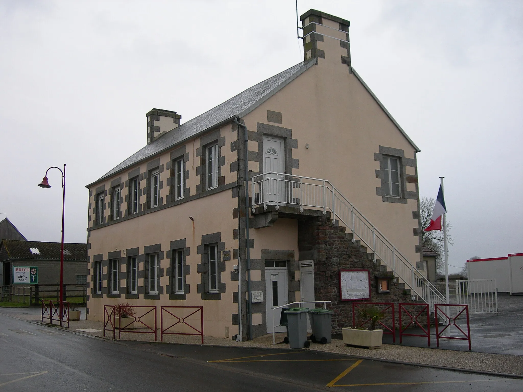 Photo showing: Mairie du Loreur (Manche), Normandie, France.