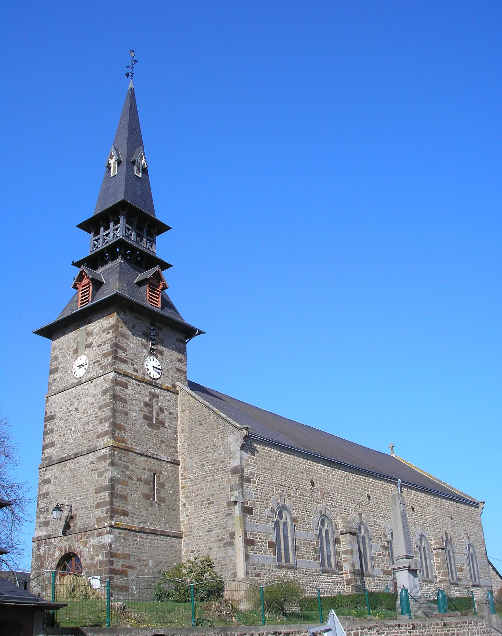 Photo showing: Landisacq (Normandie, France). L'église Saint-Étienne.