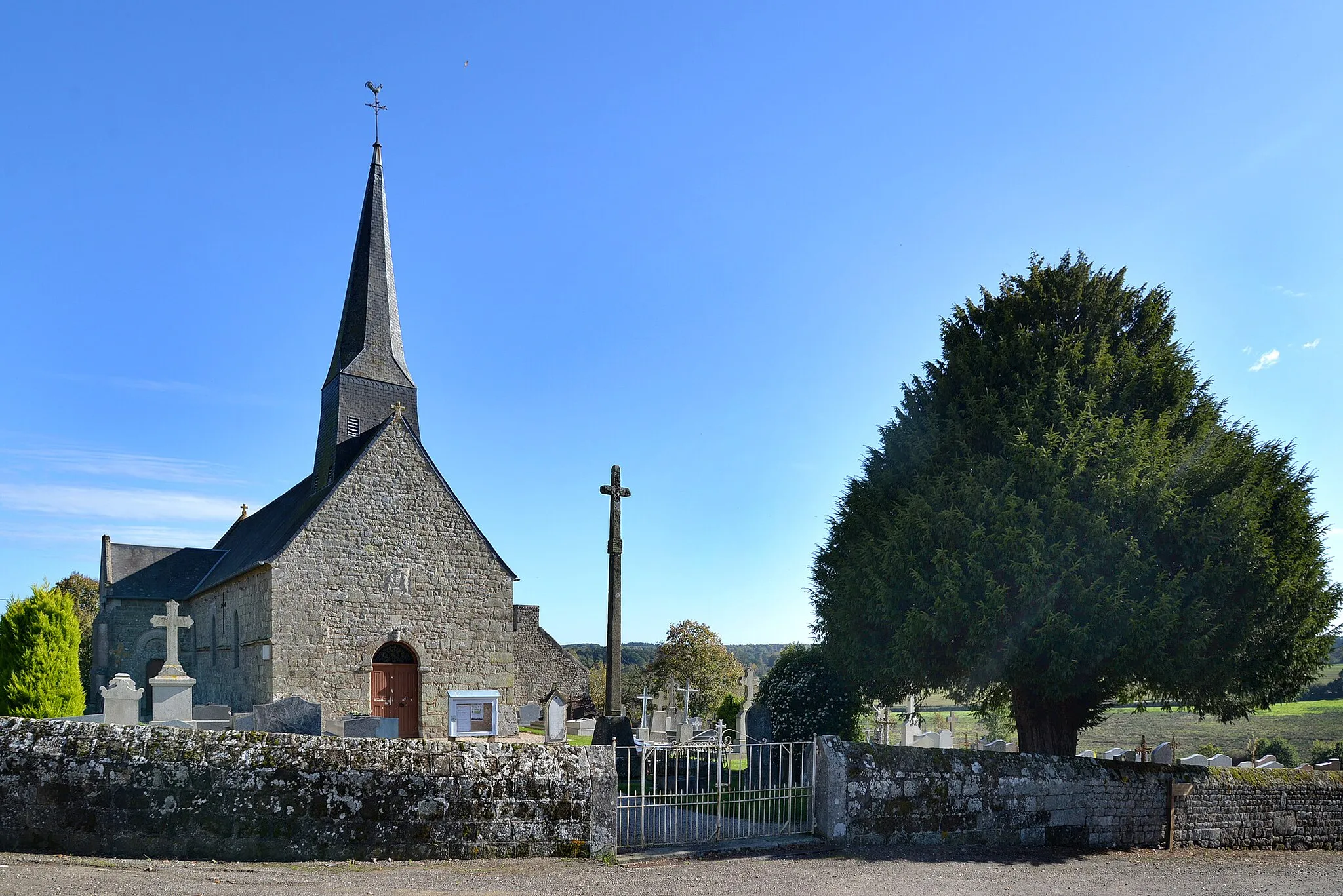 Photo showing: La Fresnaye-au-Sauvage