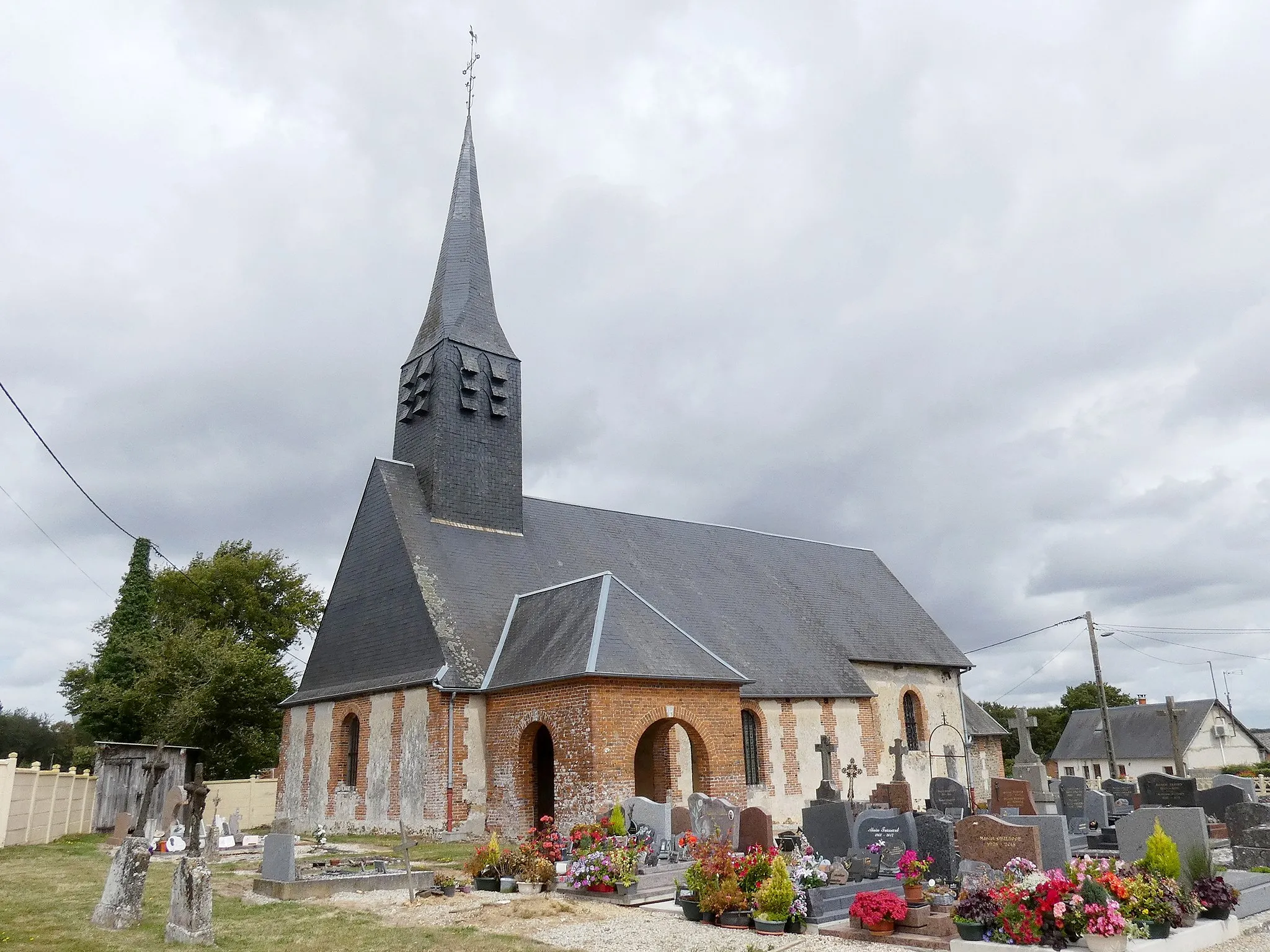 Photo showing: Saint-Germain-d'Aunay (Normandie, France). L'église Saint-Germain.