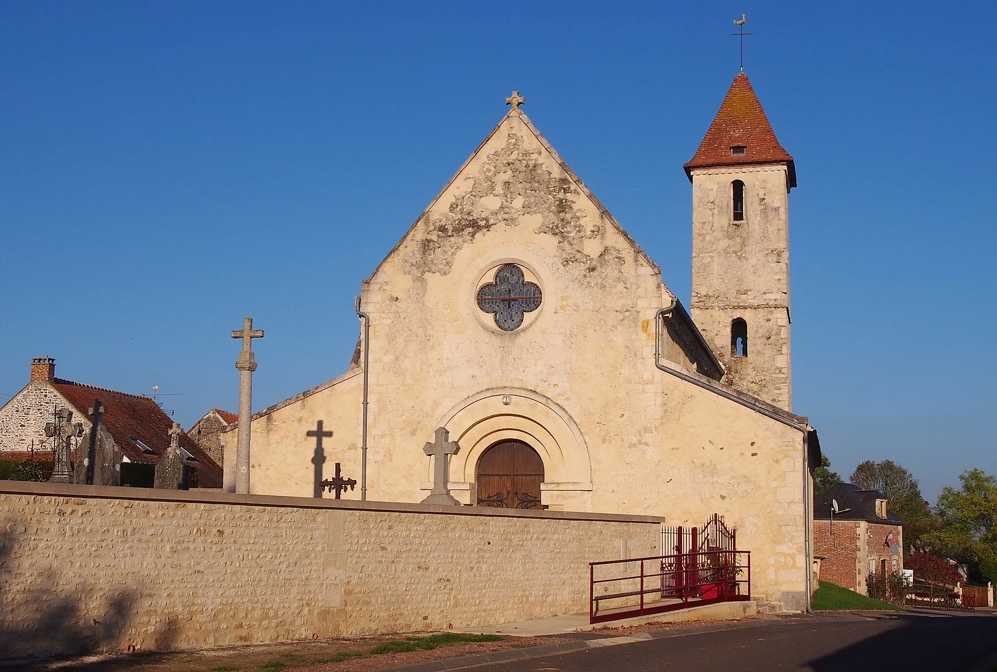 Photo showing: Sentilly (Normandie, France). L'église Saint-Hilaire.