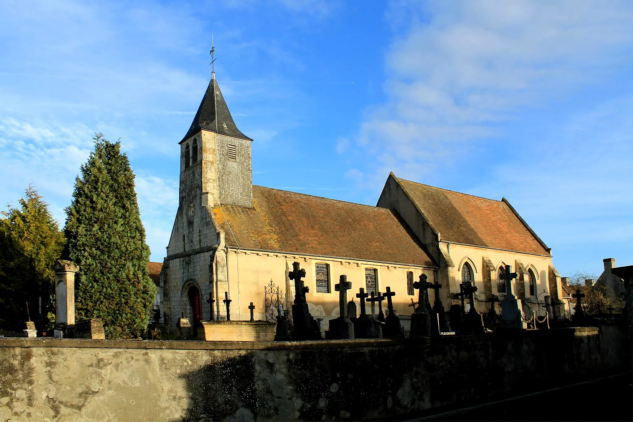 Photo showing: Église de la Nativité-de-Notre-Dame à Hérouvillette (Calvados)