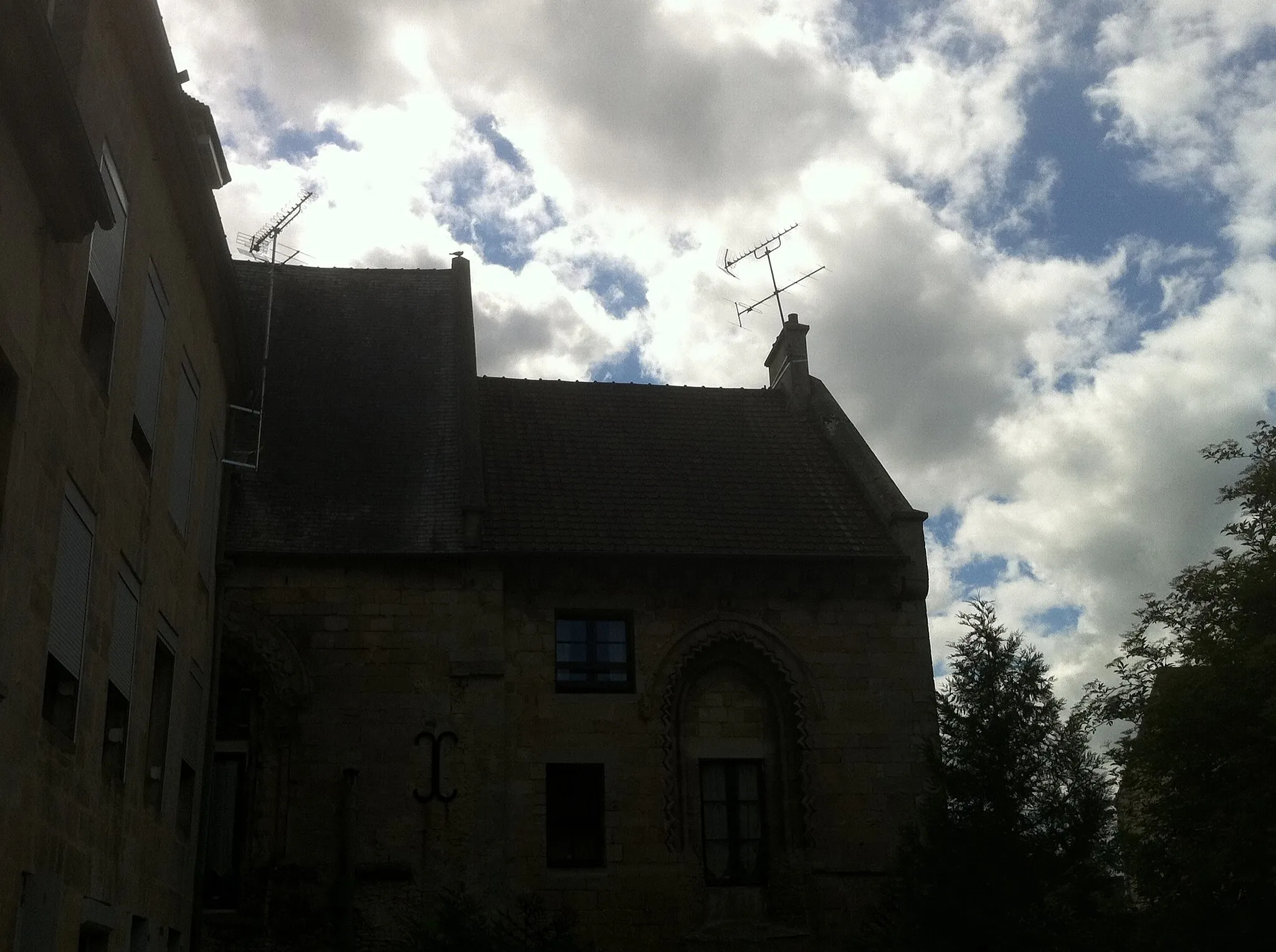 Photo showing: back of the abbey with romanesque features