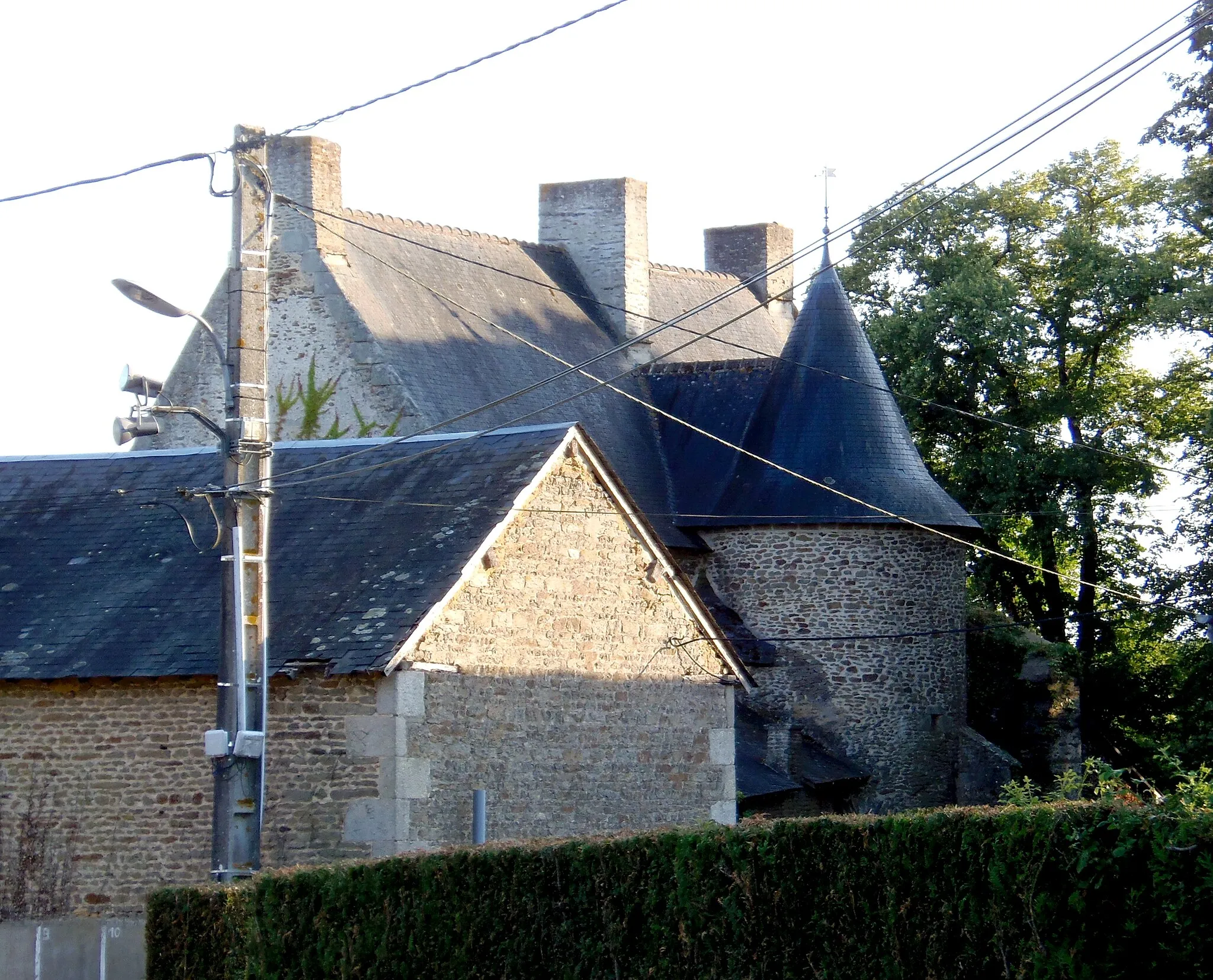 Photo showing: Ravigny (Pays de la Loire, France). Le manoir.