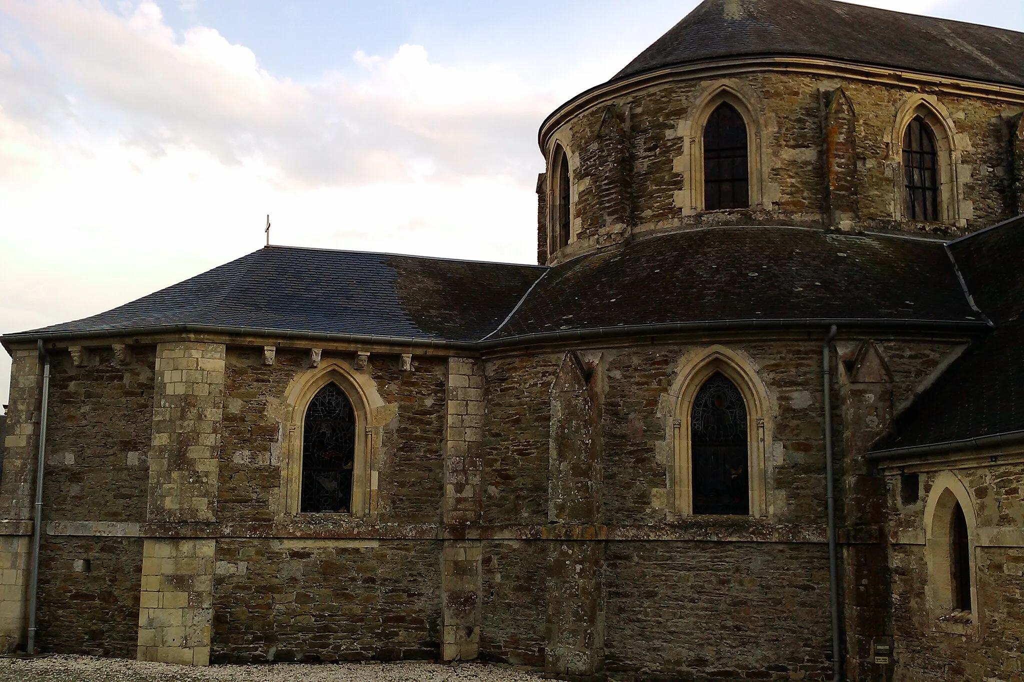 Photo showing: église néo-gothique de fr:Marigny (Manche)