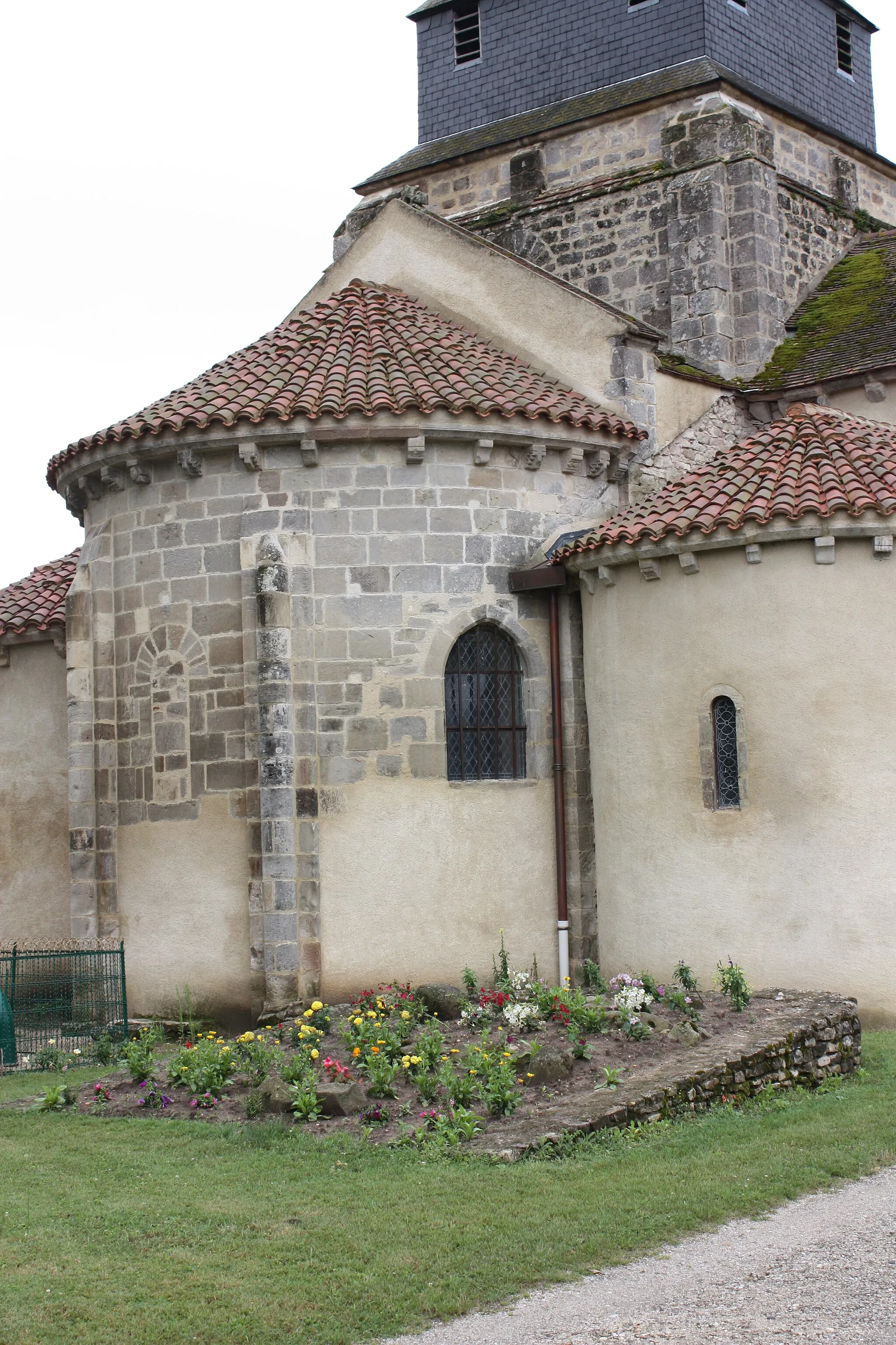 Photo showing: Tresnay - Eglise Saint-Rémy
Le chevet
