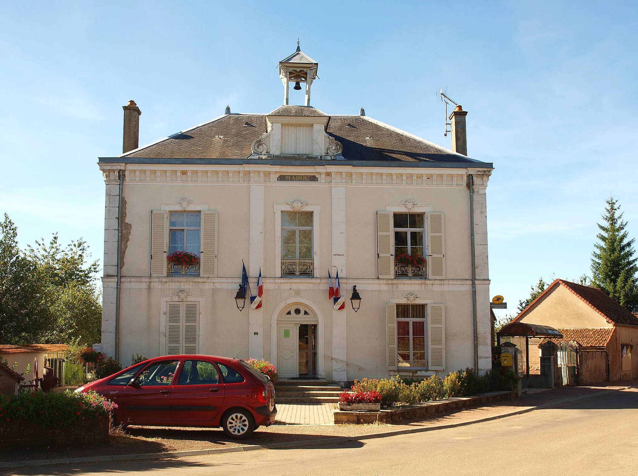 Photo showing: Essey (Côte-d'Or, France) ; mairie