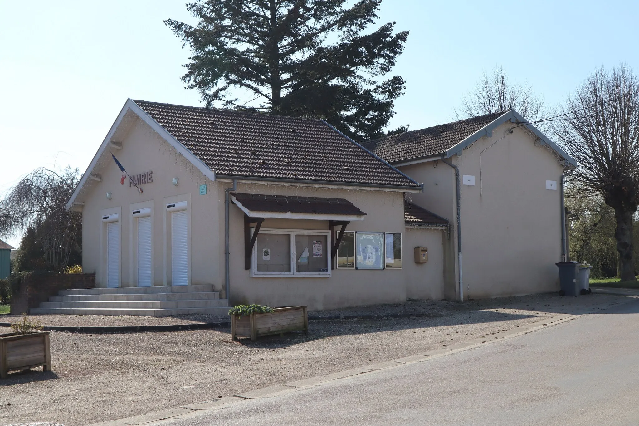 Photo showing: Mairie de Savolles (21).