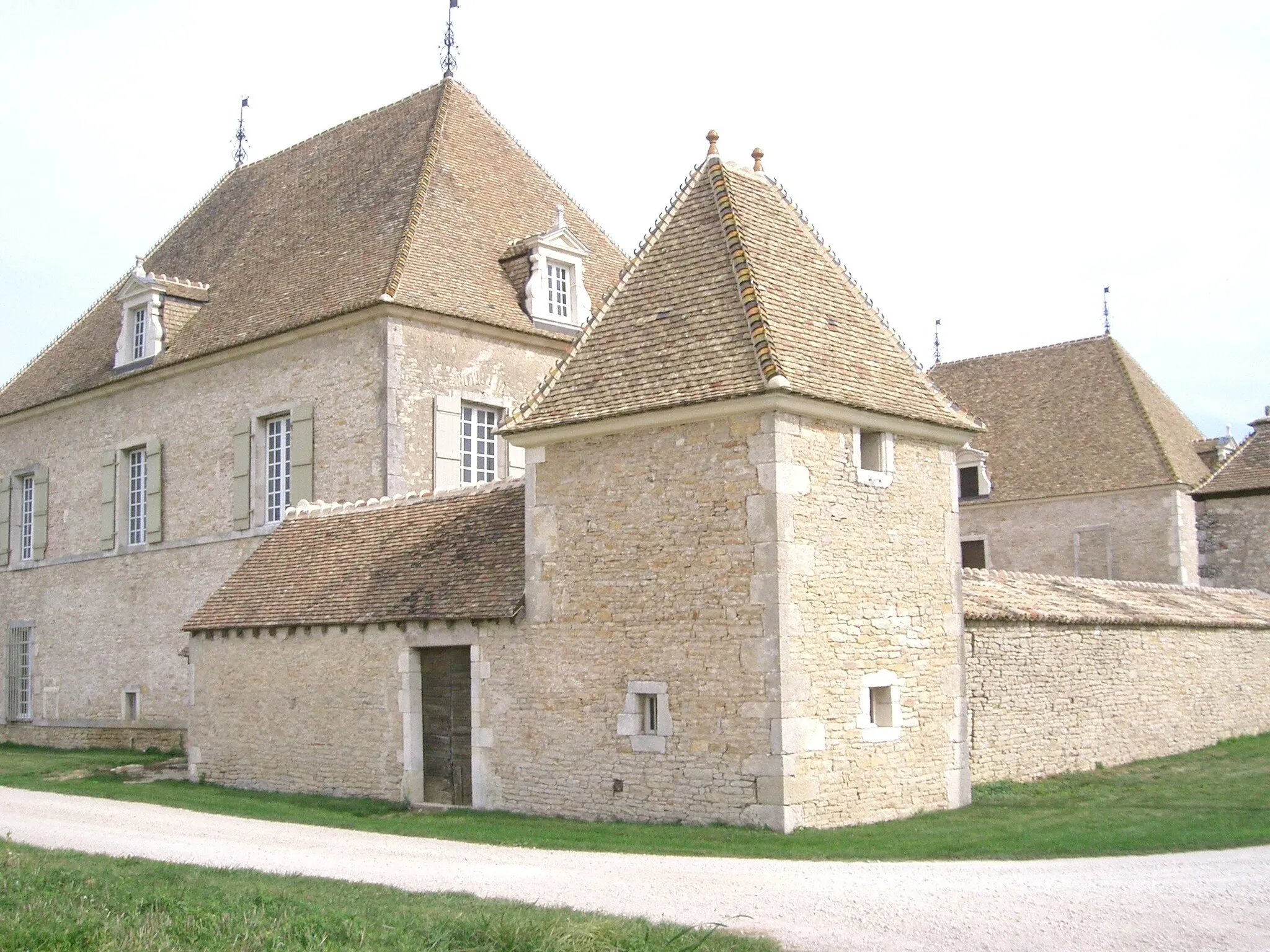 Photo showing: petit château de Massé commune de Corcelles-les-Arts en Côte d'or, France (XVIIe siècle)