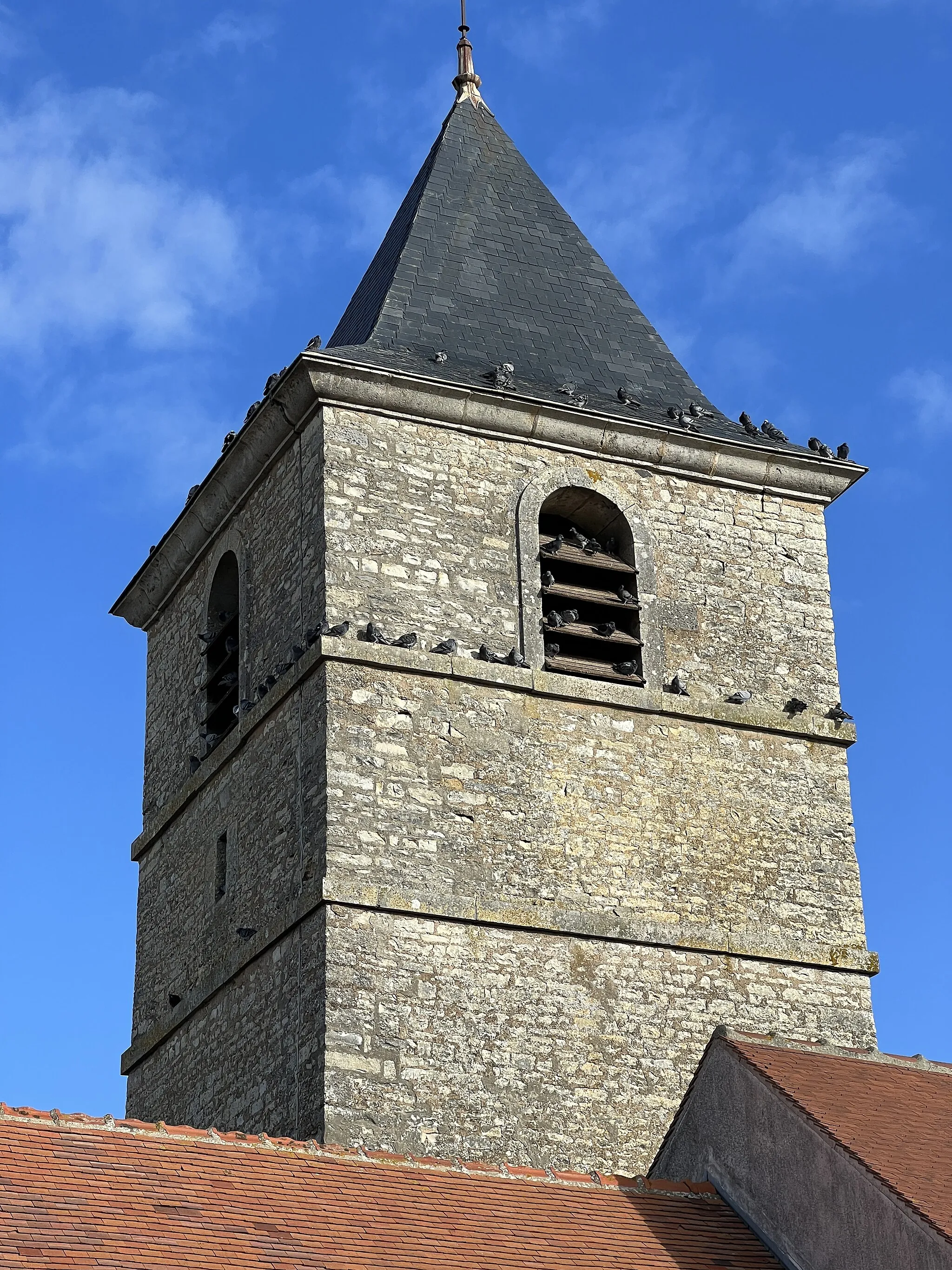 Photo showing: Église Saint-Aubin, Pasilly.