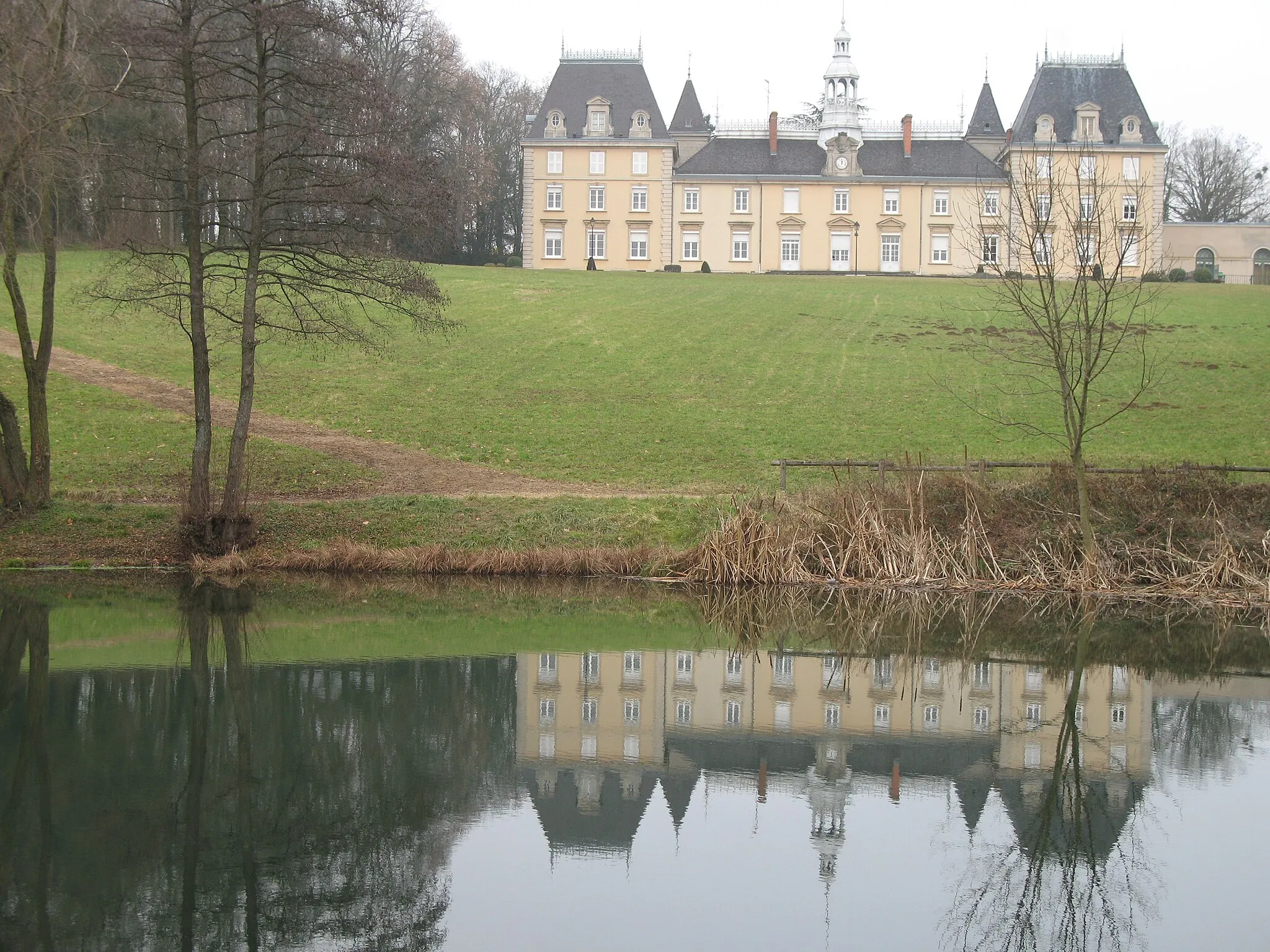 Photo showing: château Saint-Jean - Mâcon (Saône-et-Loire)