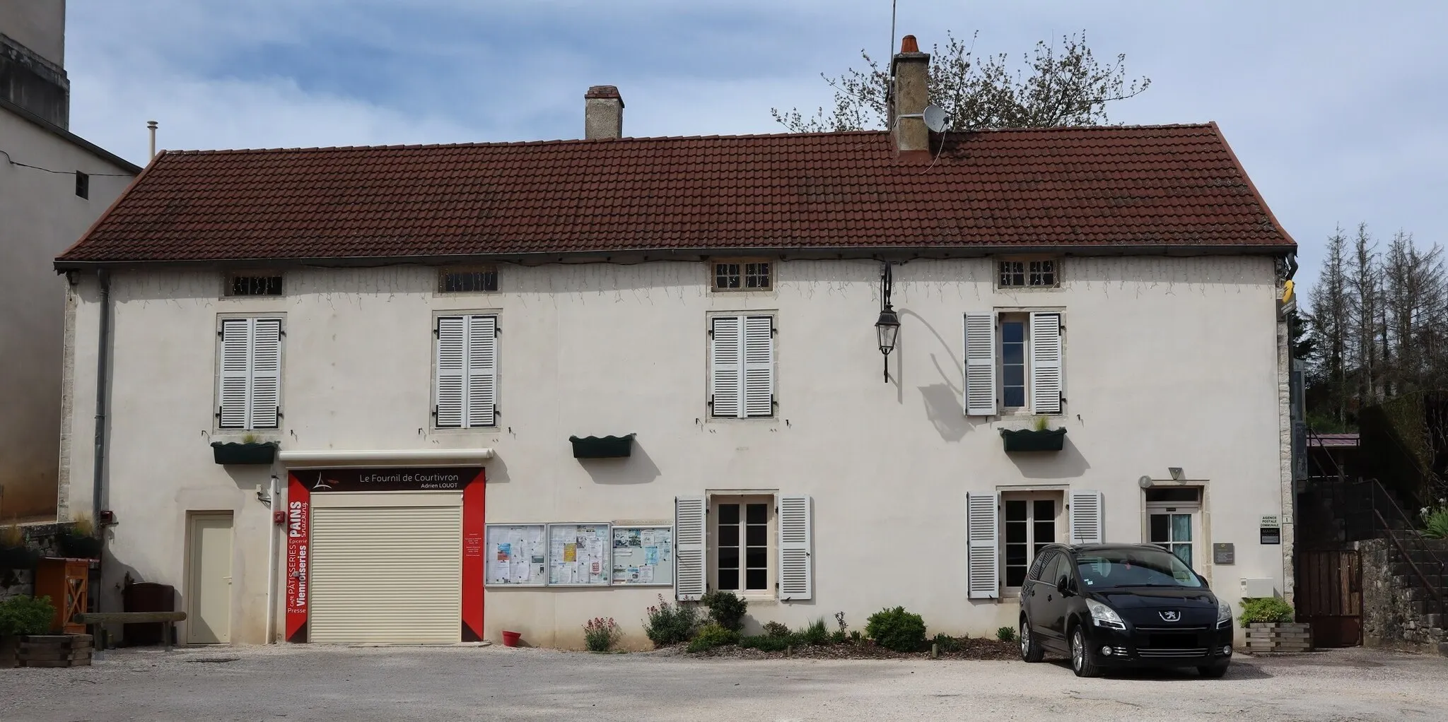 Photo showing: Mairie de Courtivron (21).