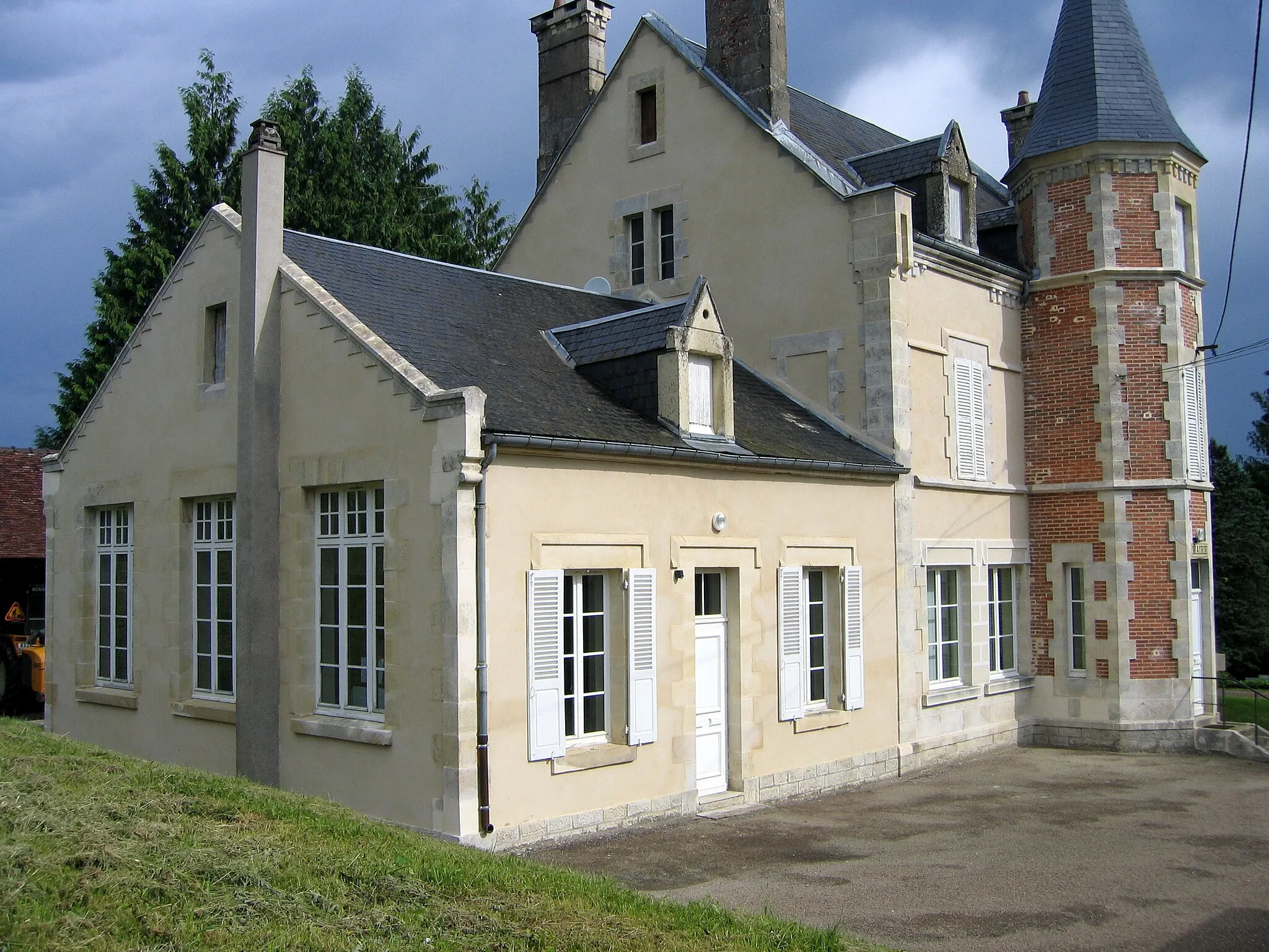 Photo showing: La mairie de Colméry